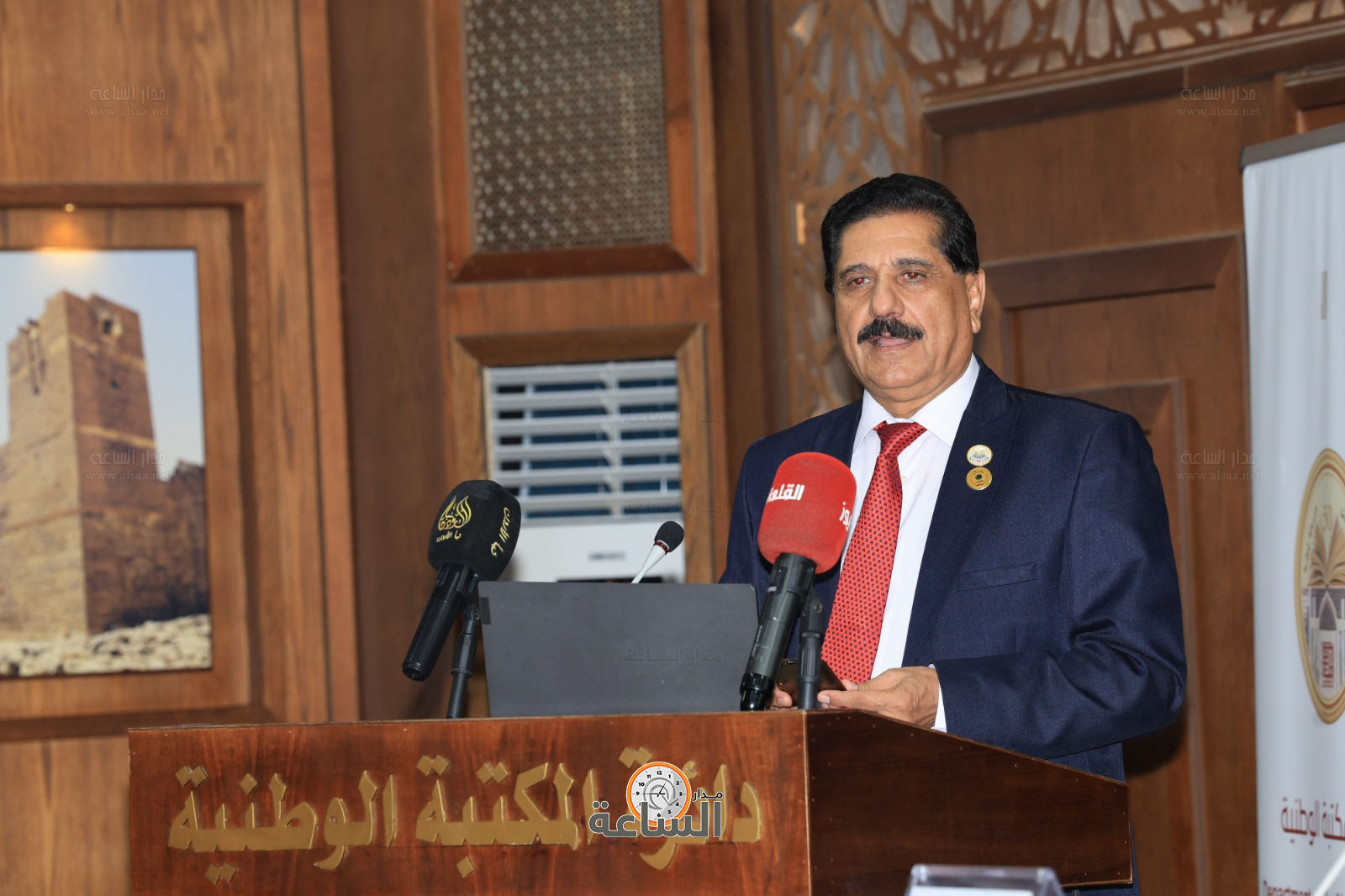 Madar Al-Saa Images 0.4117215552427831