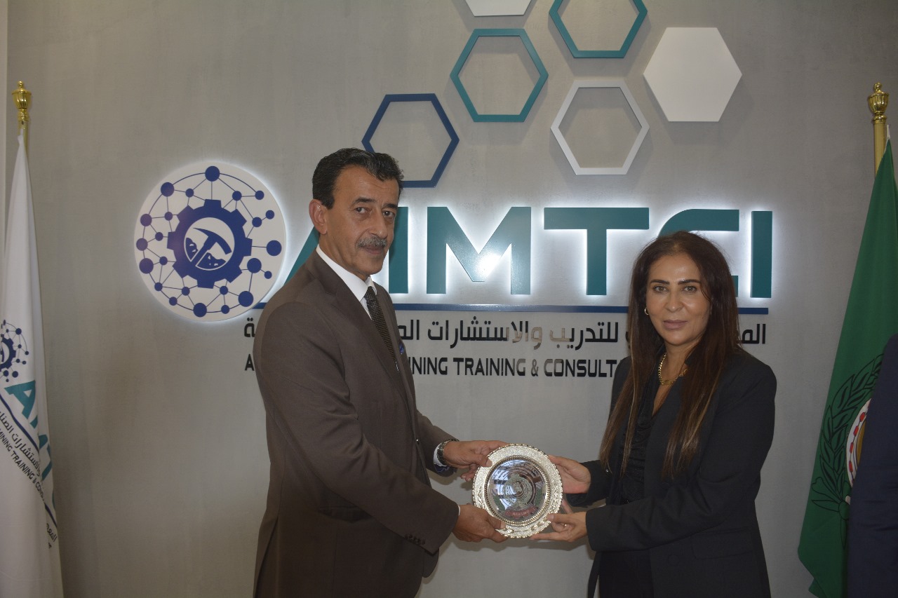 Madar Al-Saa Images 0.7847858983332814