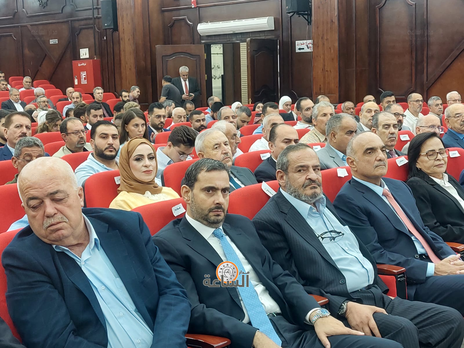 Madar Al-Saa Images 0.5566295711931699