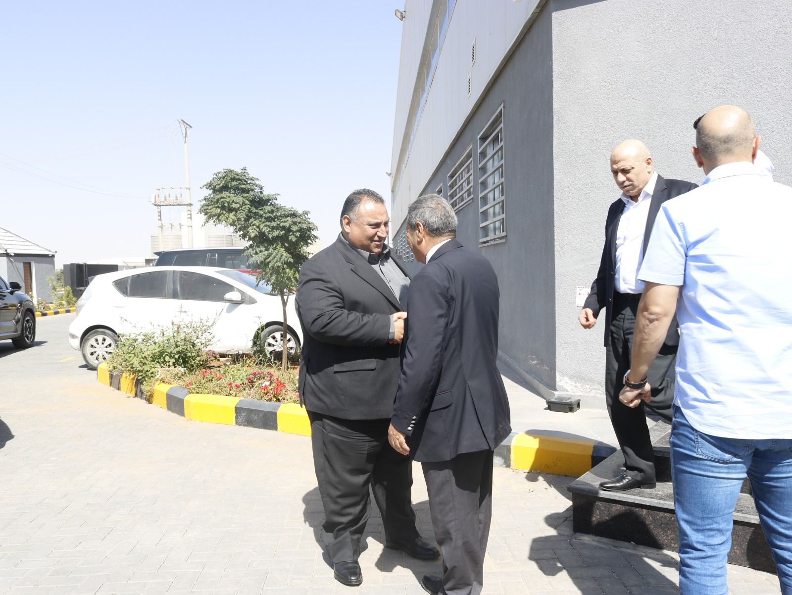 Madar Al-Saa Images 0.28935097885464245