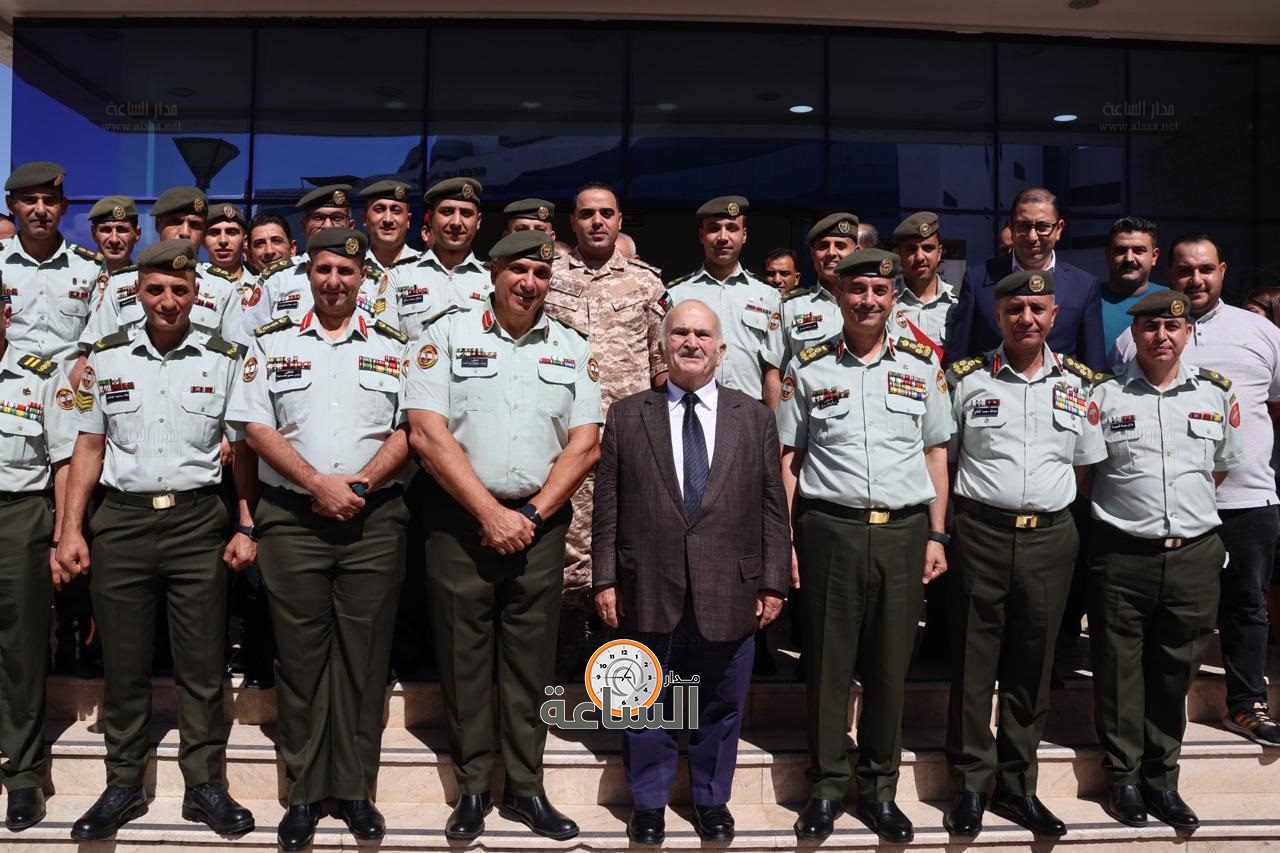 Madar Al-Saa Images 0.3217065632818574