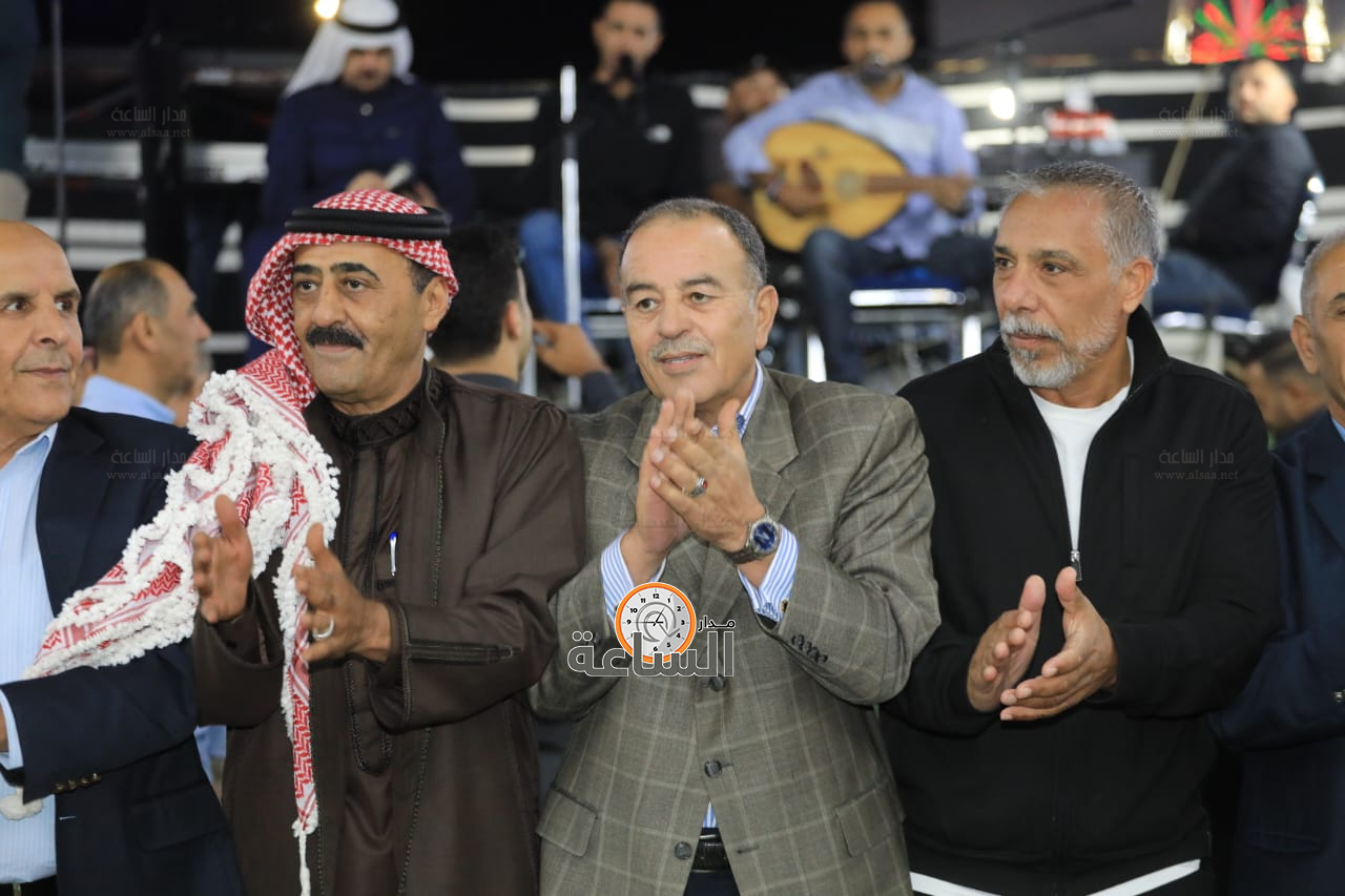 Madar Al-Saa Images 0.48765744141633693