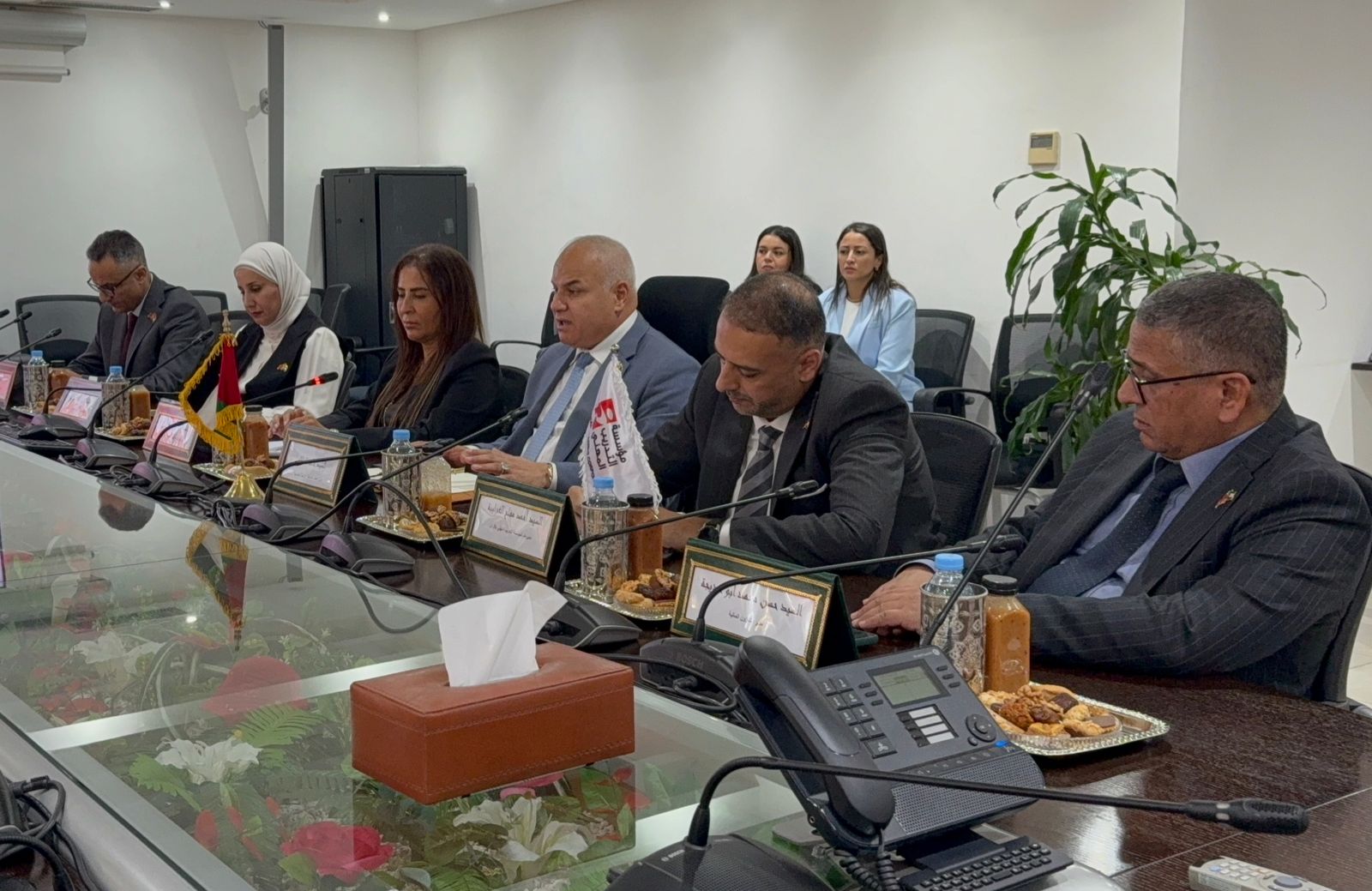 Madar Al-Saa Images 0.6367183309450394