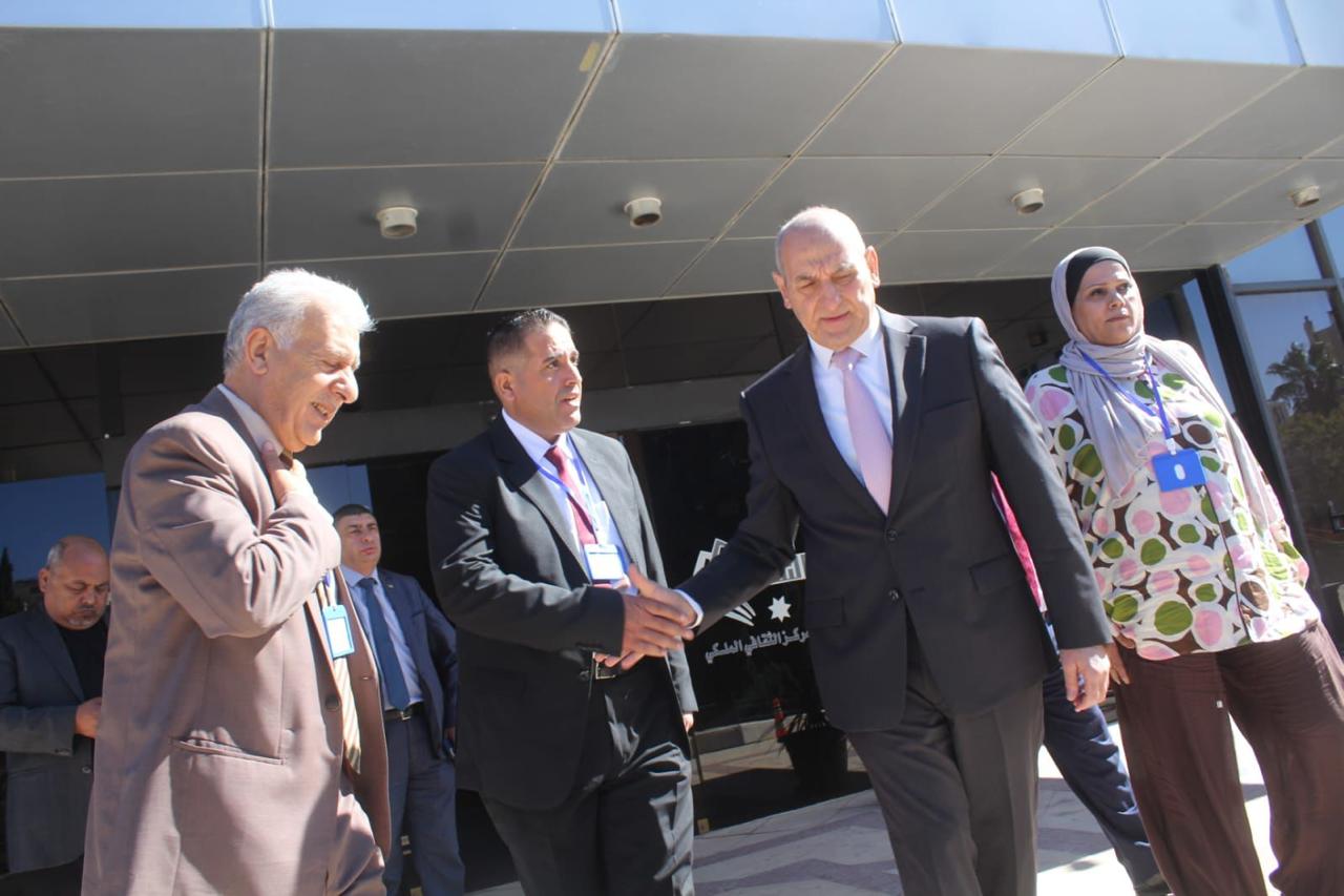 Madar Al-Saa Images 0.7309211444756384