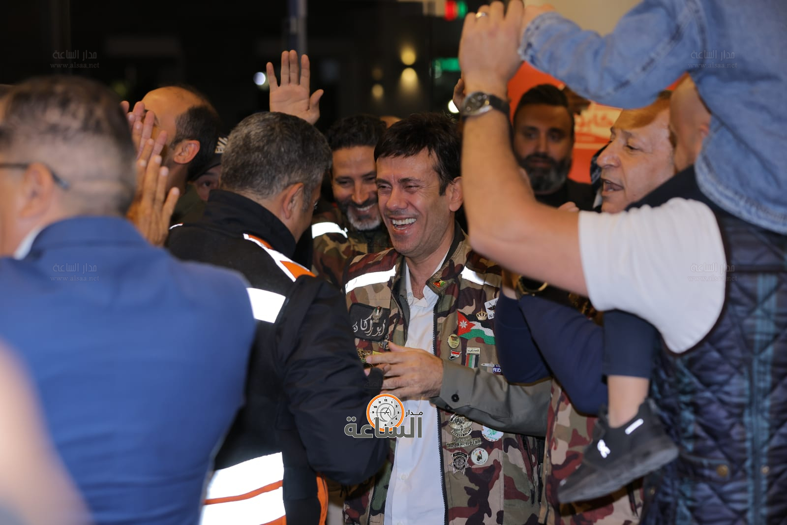 Madar Al-Saa Images 0.15755068580501186