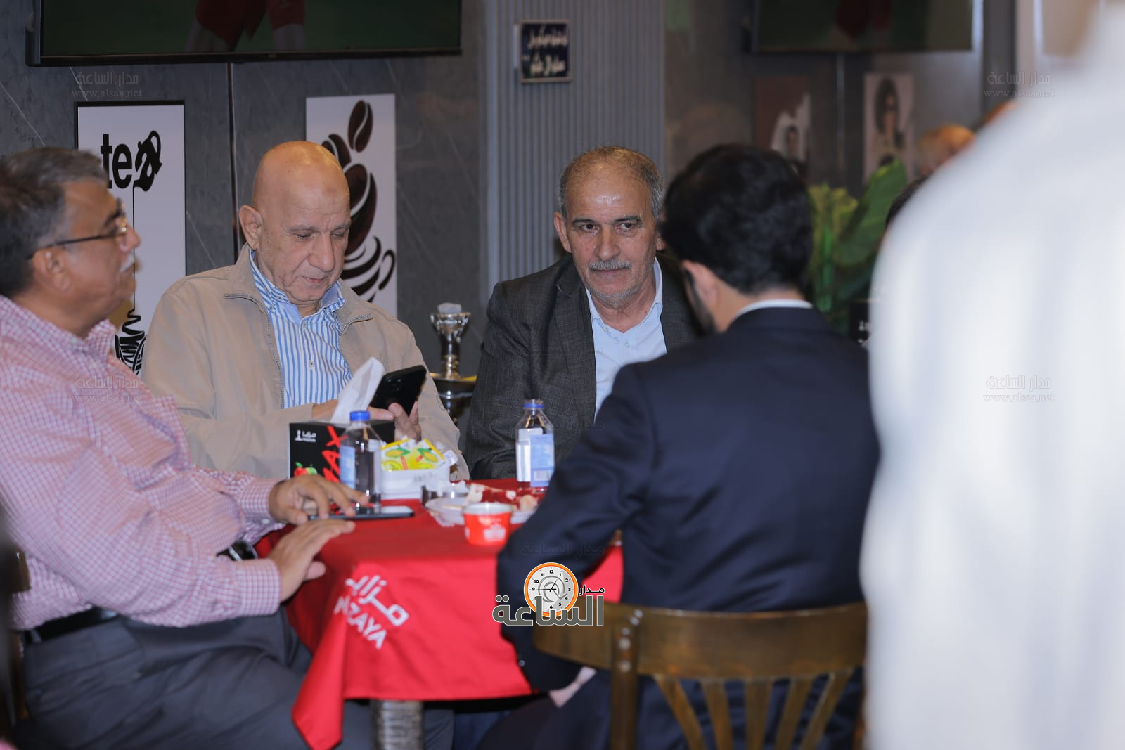 Madar Al-Saa Images 0.6378388621670907