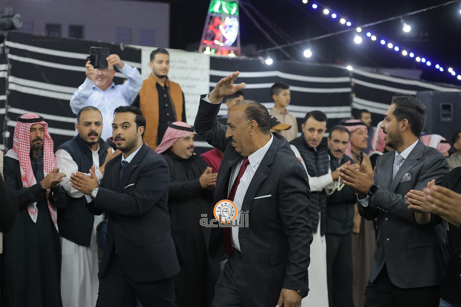 Madar Al-Saa Images 0.3703211643573503