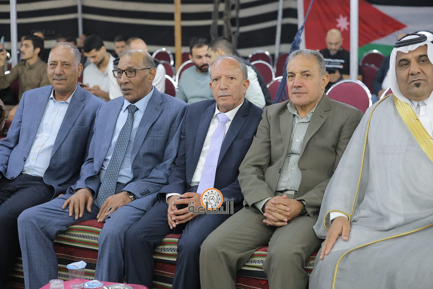 Madar Al-Saa Images 0.8999903498727636