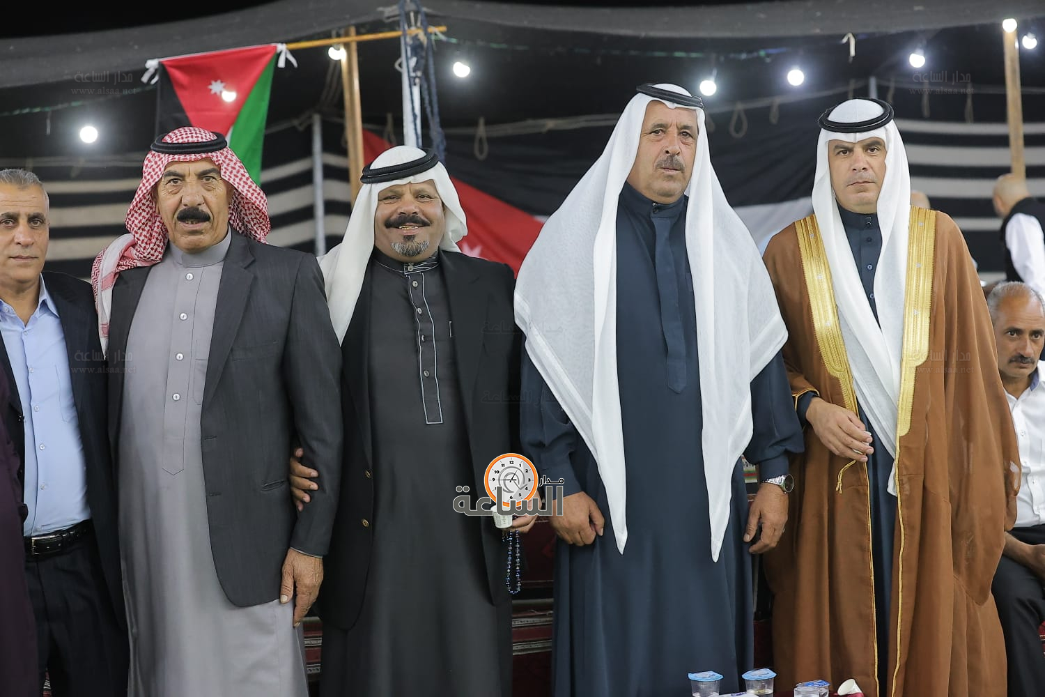 Madar Al-Saa Images 0.7834051642290161