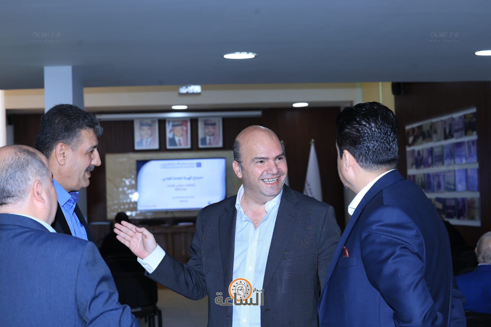 Madar Al-Saa Images 0.5158290316046811