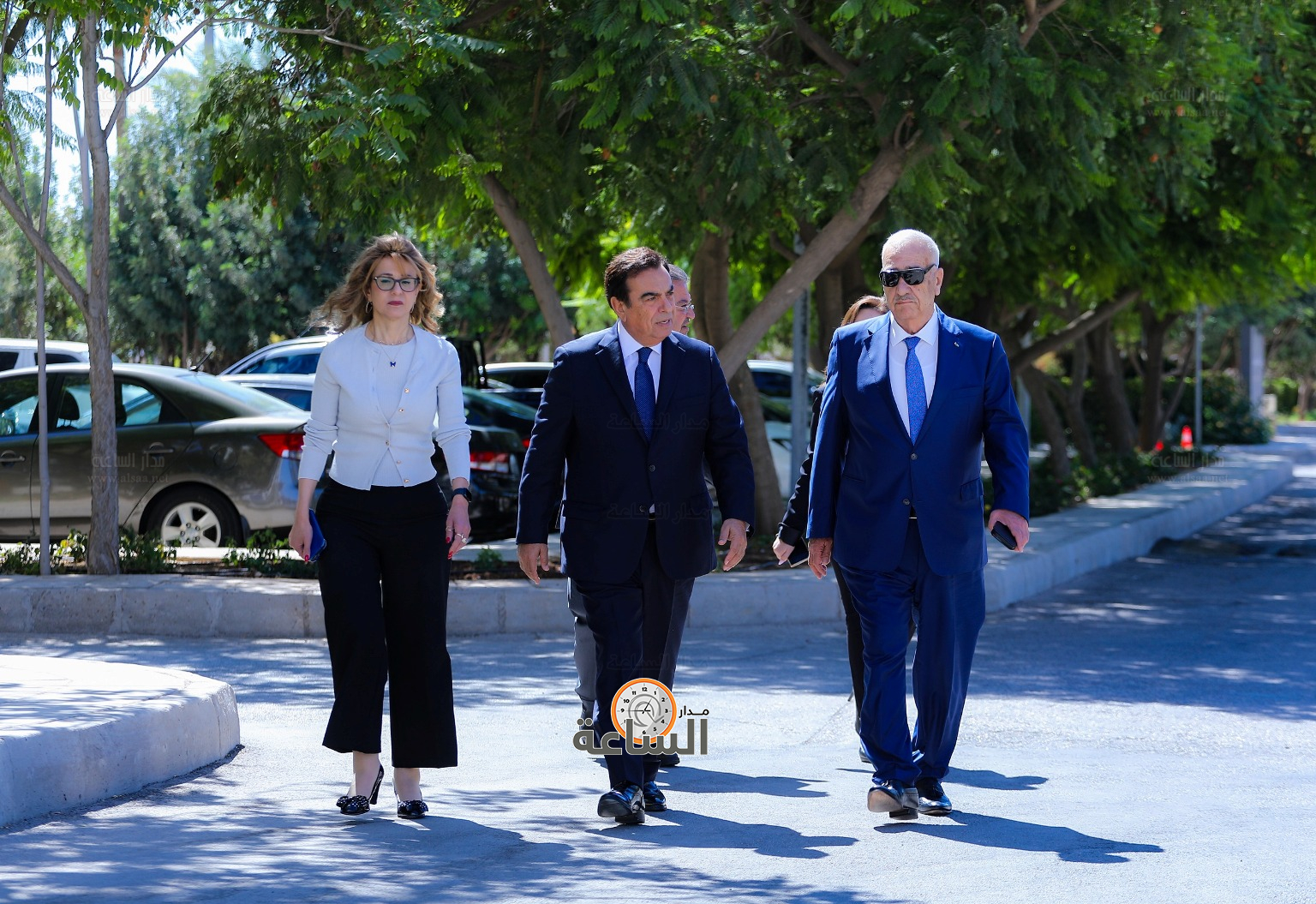 Madar Al-Saa Images 0.9179320605878272