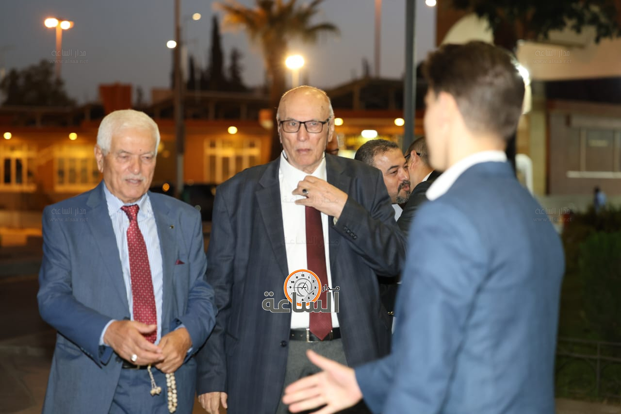 Madar Al-Saa Images 0.133133843168868