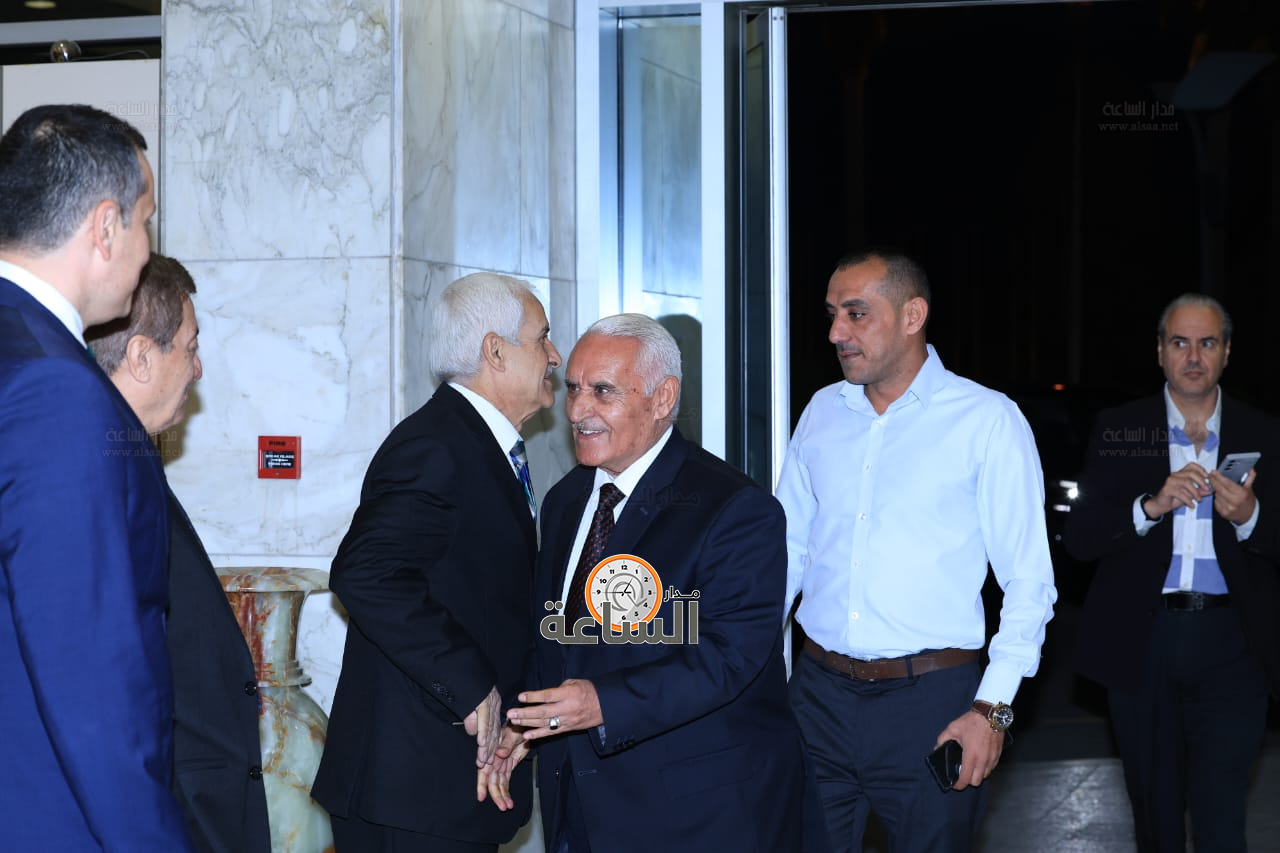 Madar Al-Saa Images 0.5744159167643623