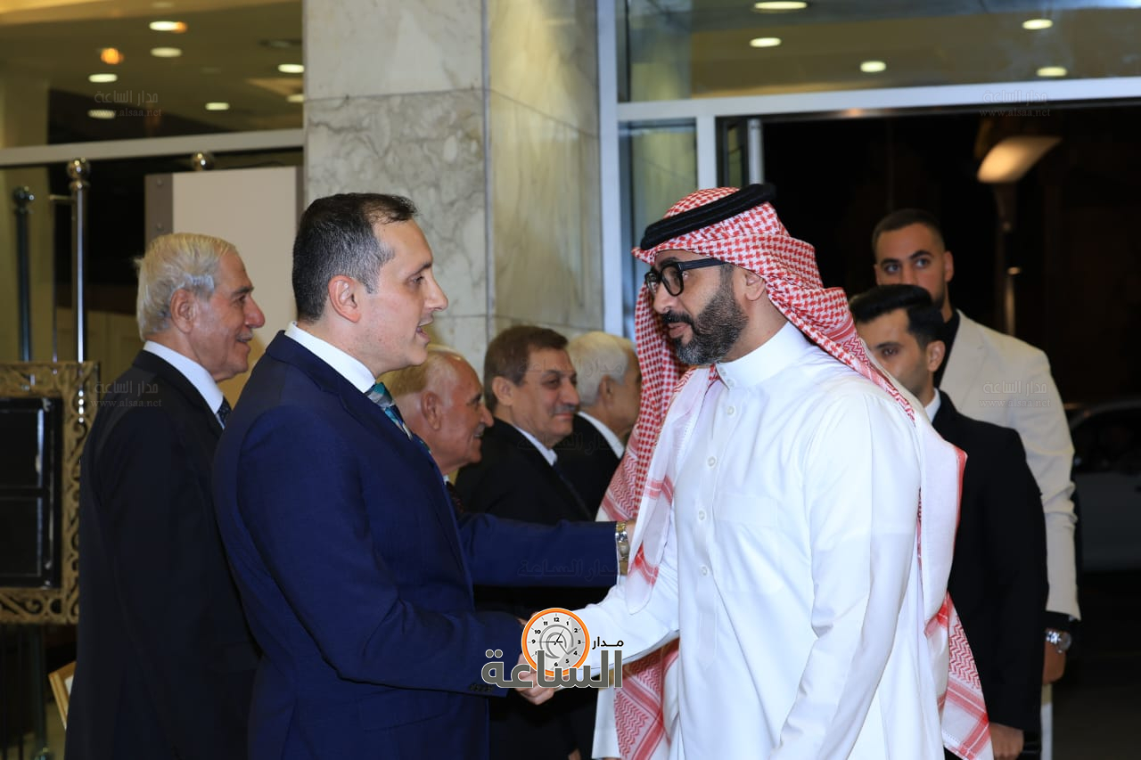 Madar Al-Saa Images 0.05168859533566261