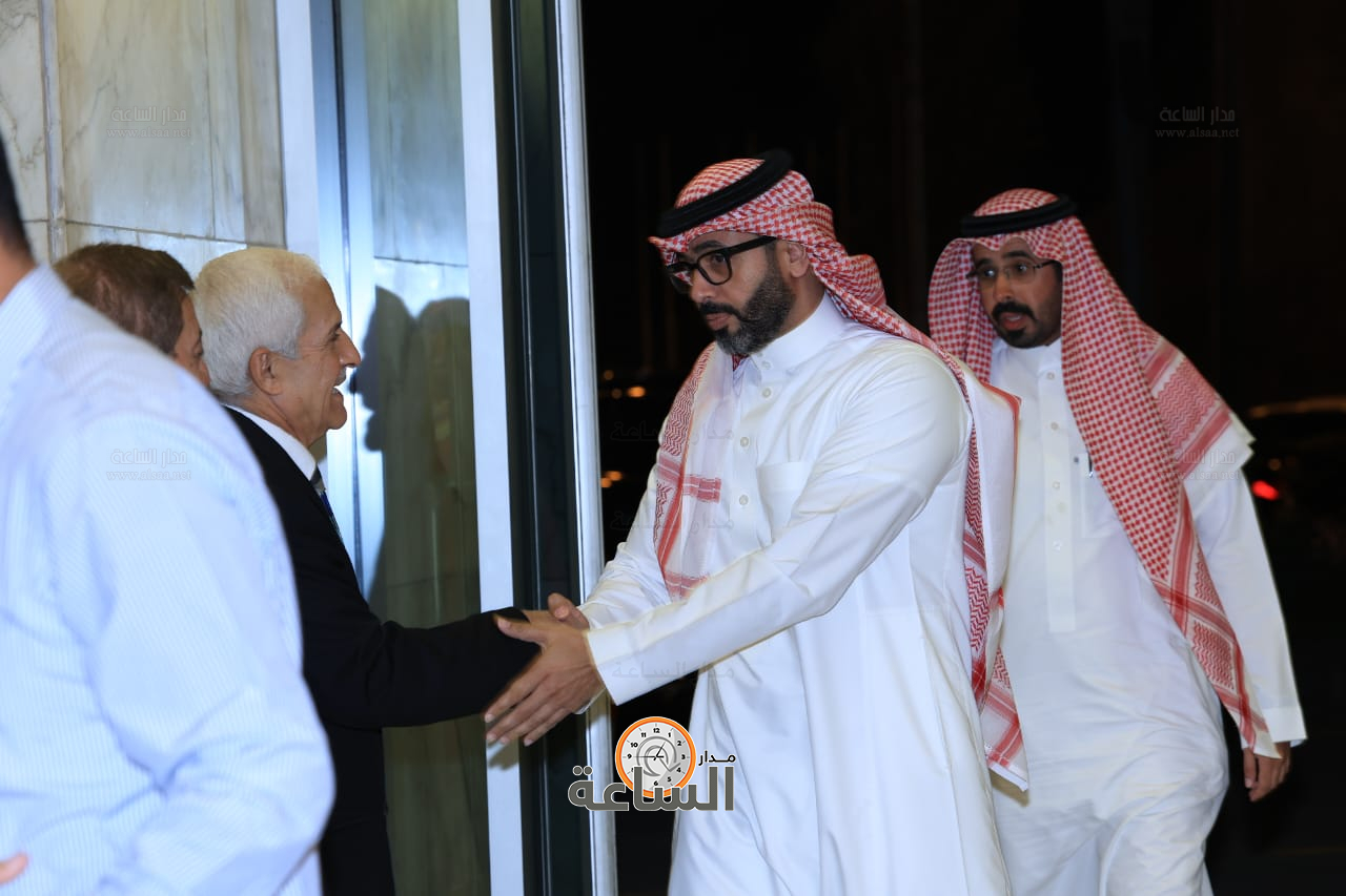 Madar Al-Saa Images 0.29833035114656725