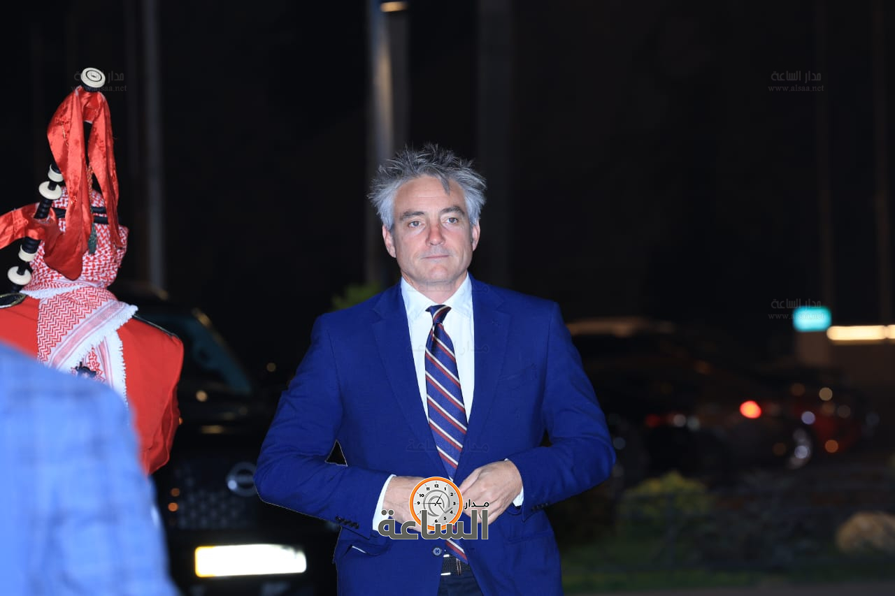 Madar Al-Saa Images 0.8743507562400467