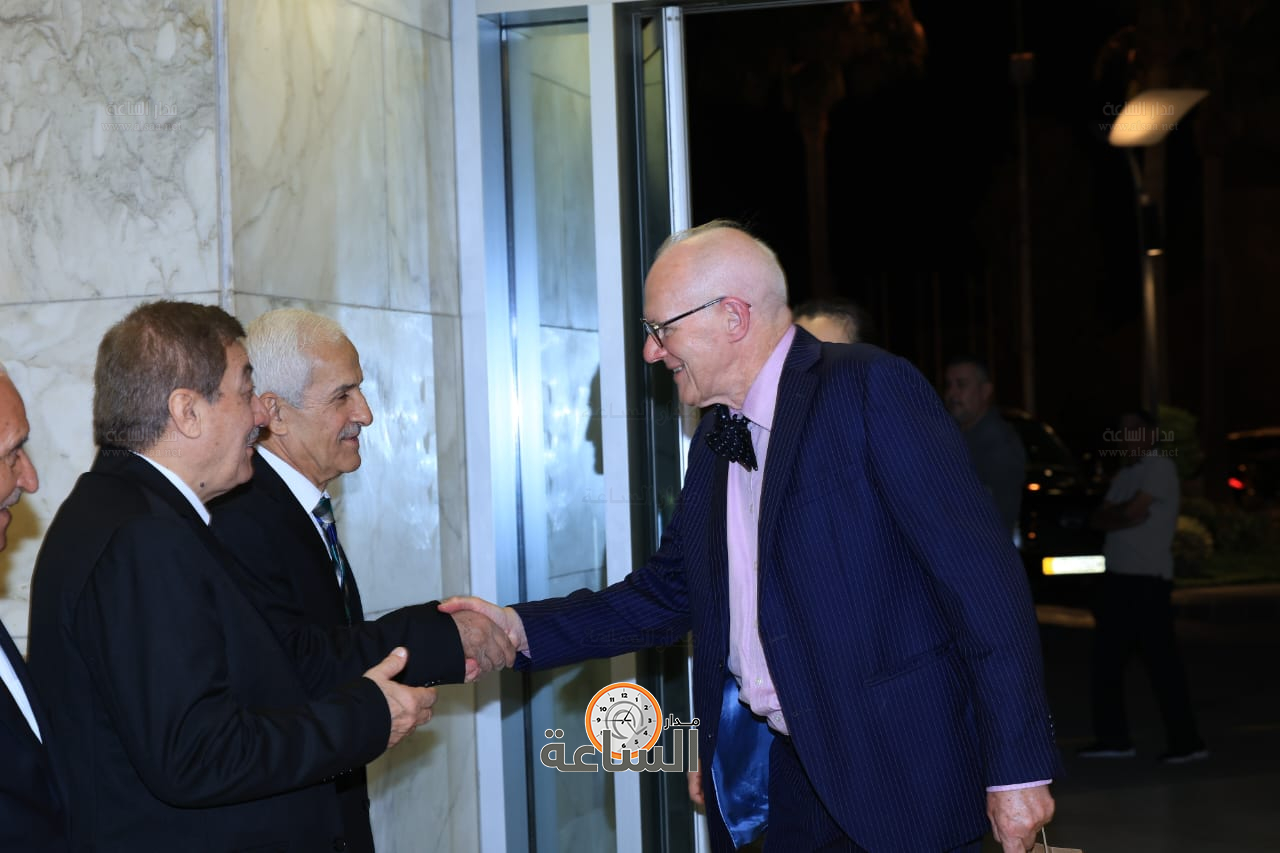 Madar Al-Saa Images 0.45409872634851933