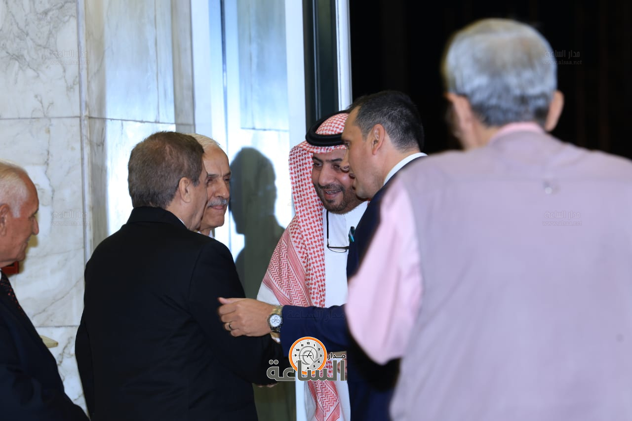 Madar Al-Saa Images 0.9090005169670542