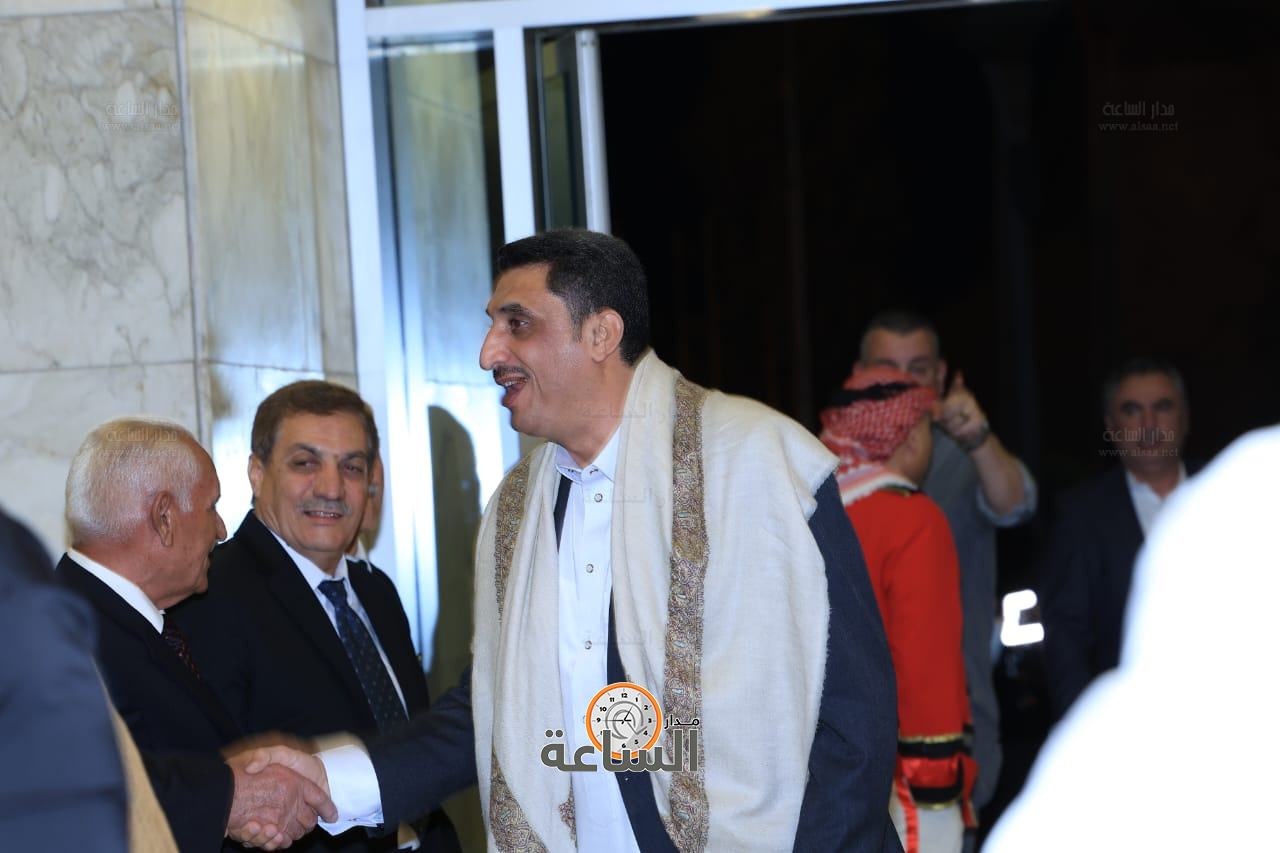 Madar Al-Saa Images 0.02271260059896274