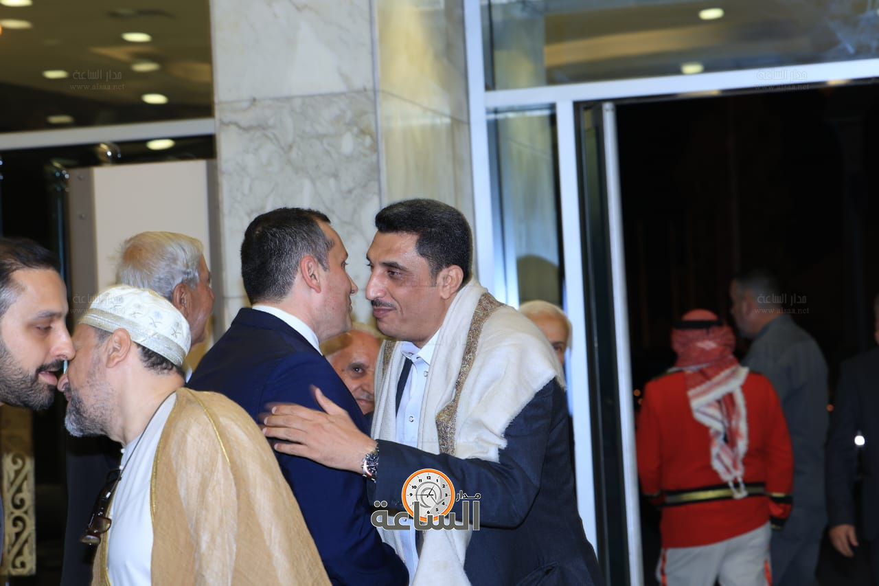 Madar Al-Saa Images 0.0044127280807292335