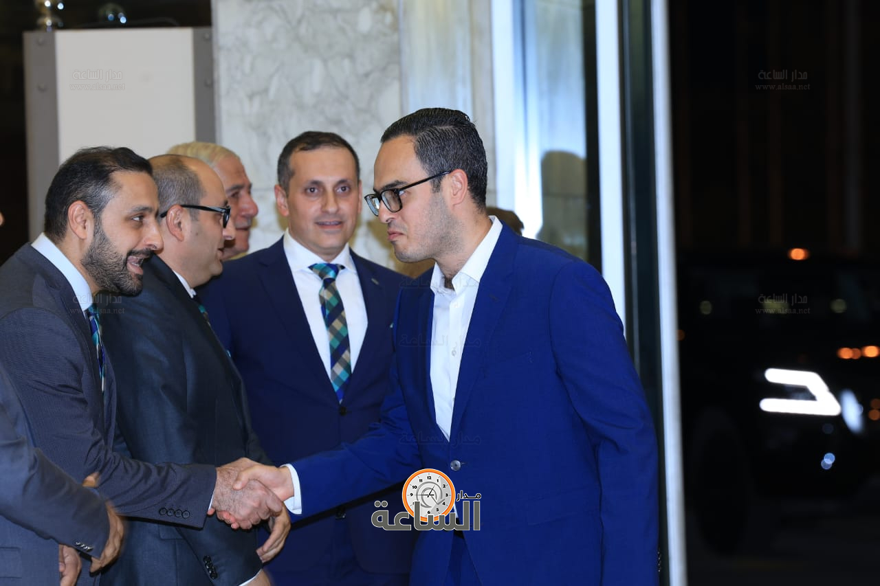 Madar Al-Saa Images 0.0054985761528638655