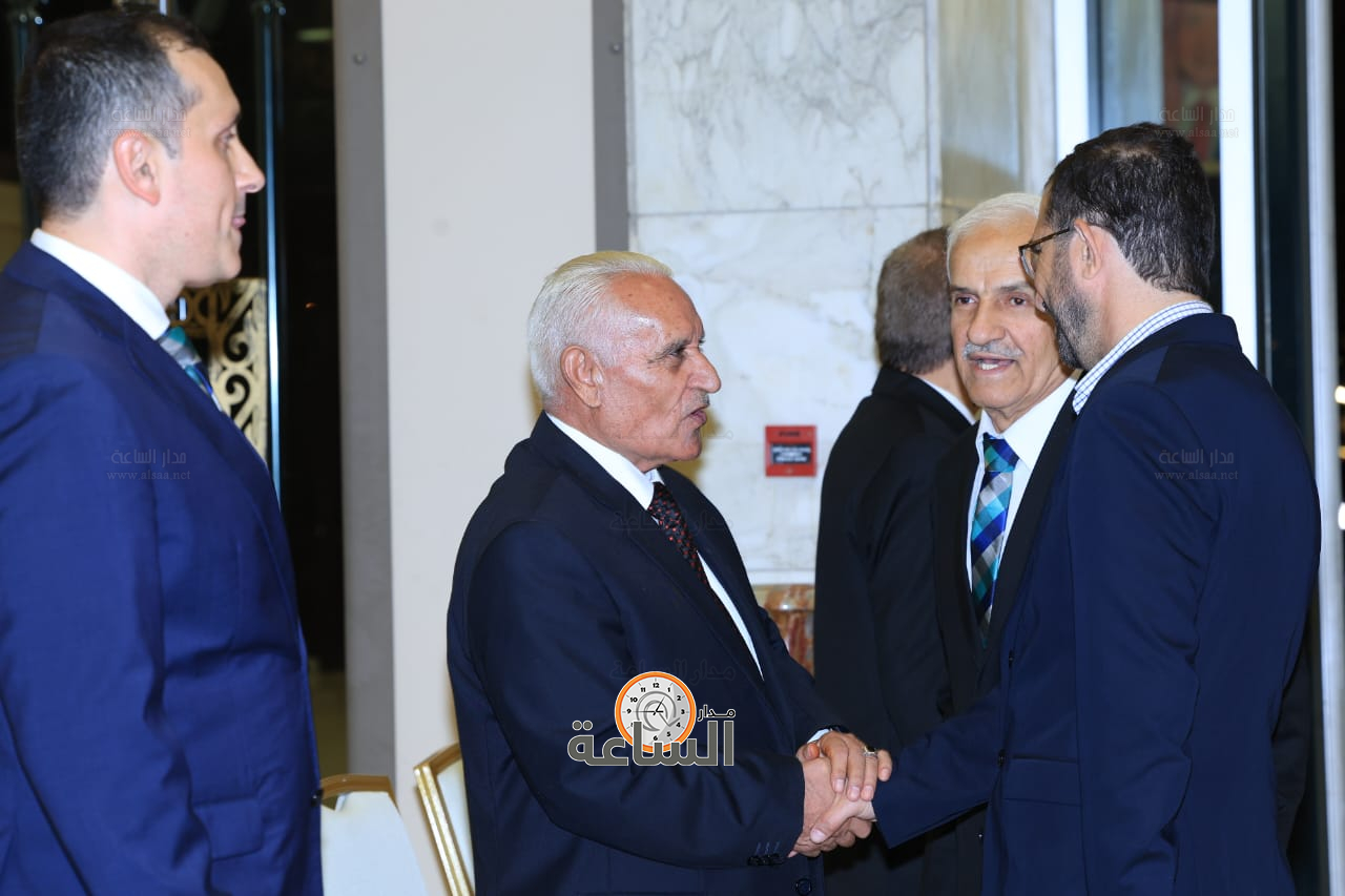 Madar Al-Saa Images 0.6112062370531804