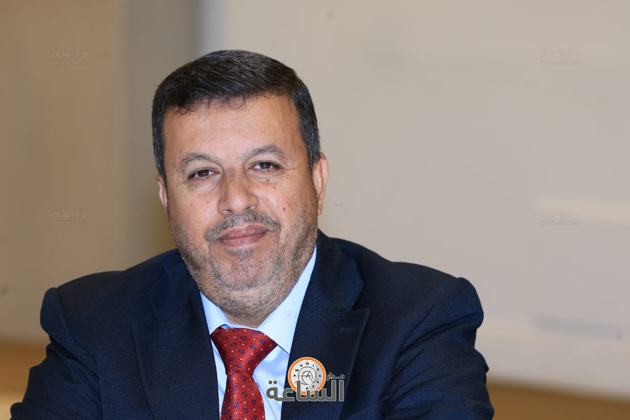 Madar Al-Saa Images 0.7130015984189847