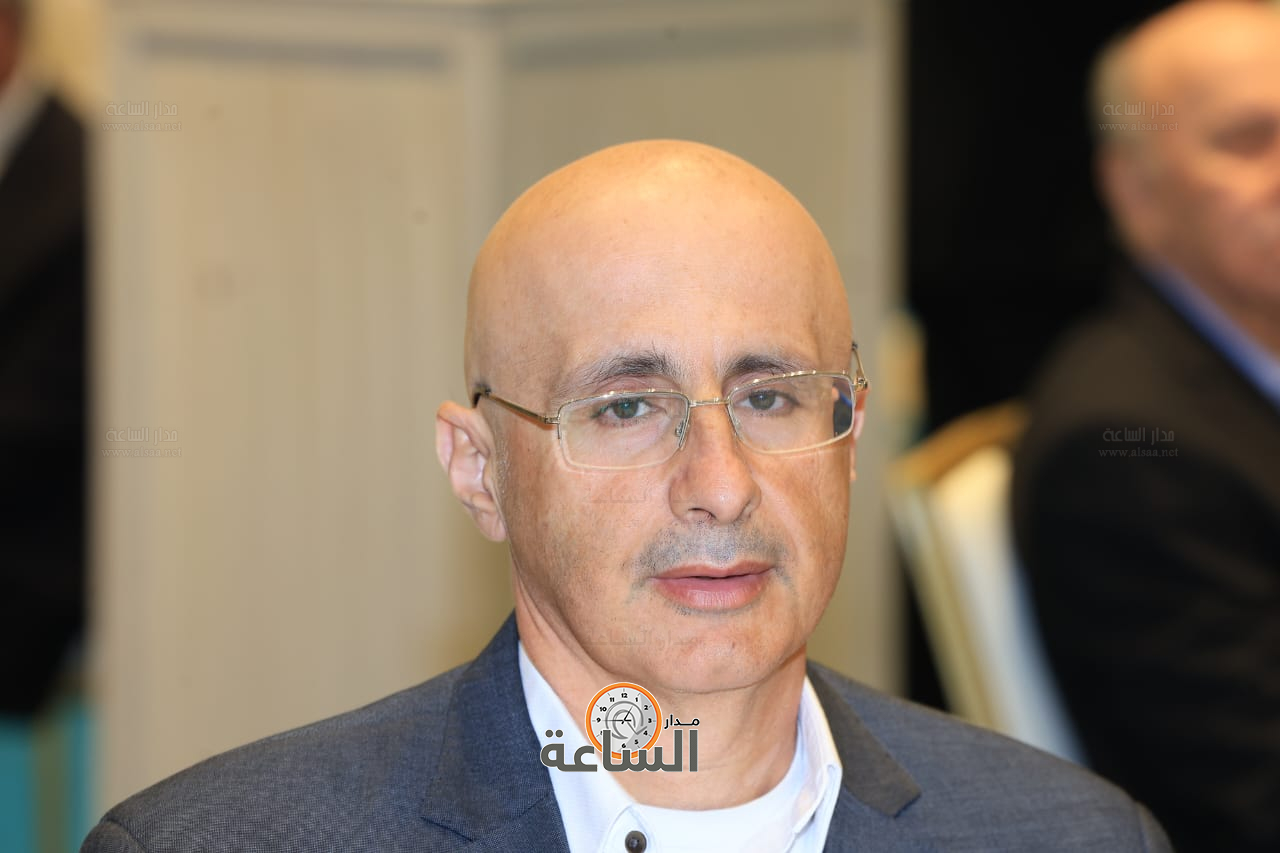 Madar Al-Saa Images 0.9462339320382939