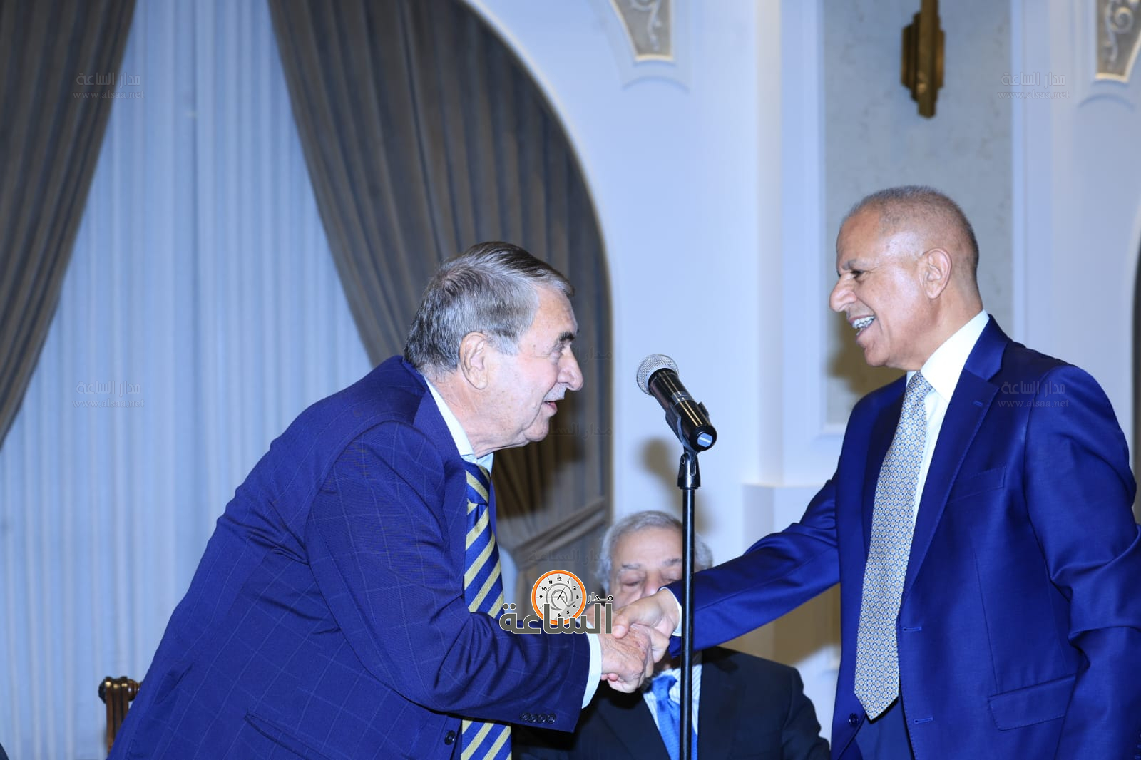 Madar Al-Saa Images 0.4214324097400528