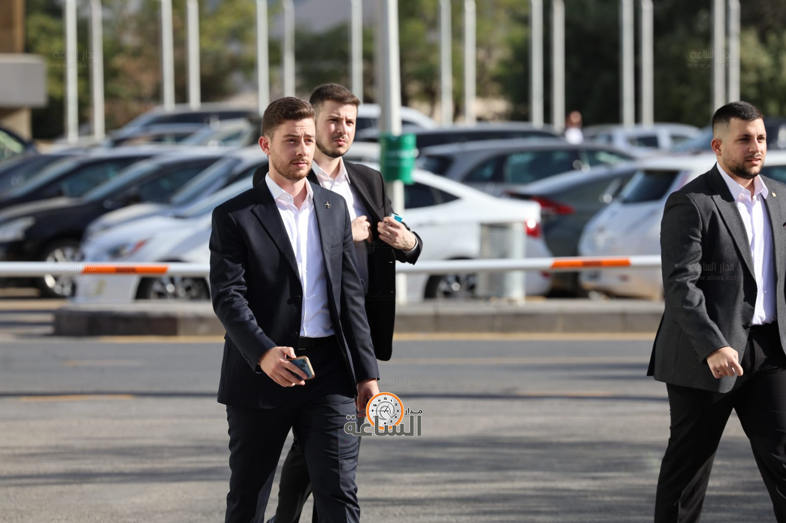 Madar Al-Saa Images 0.034124768341690204