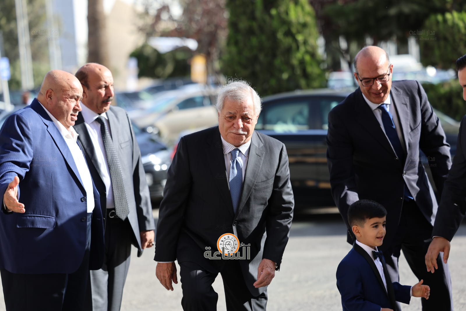 Madar Al-Saa Images 0.8243520848454093