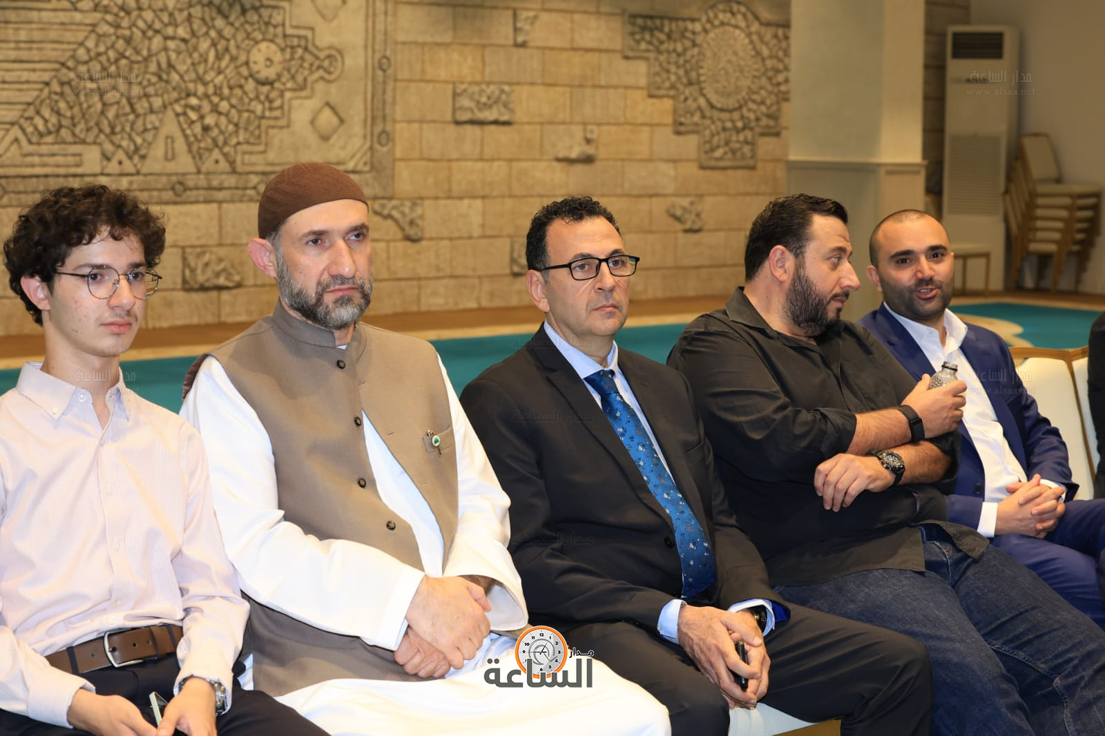 Madar Al-Saa Images 0.13022276690268586