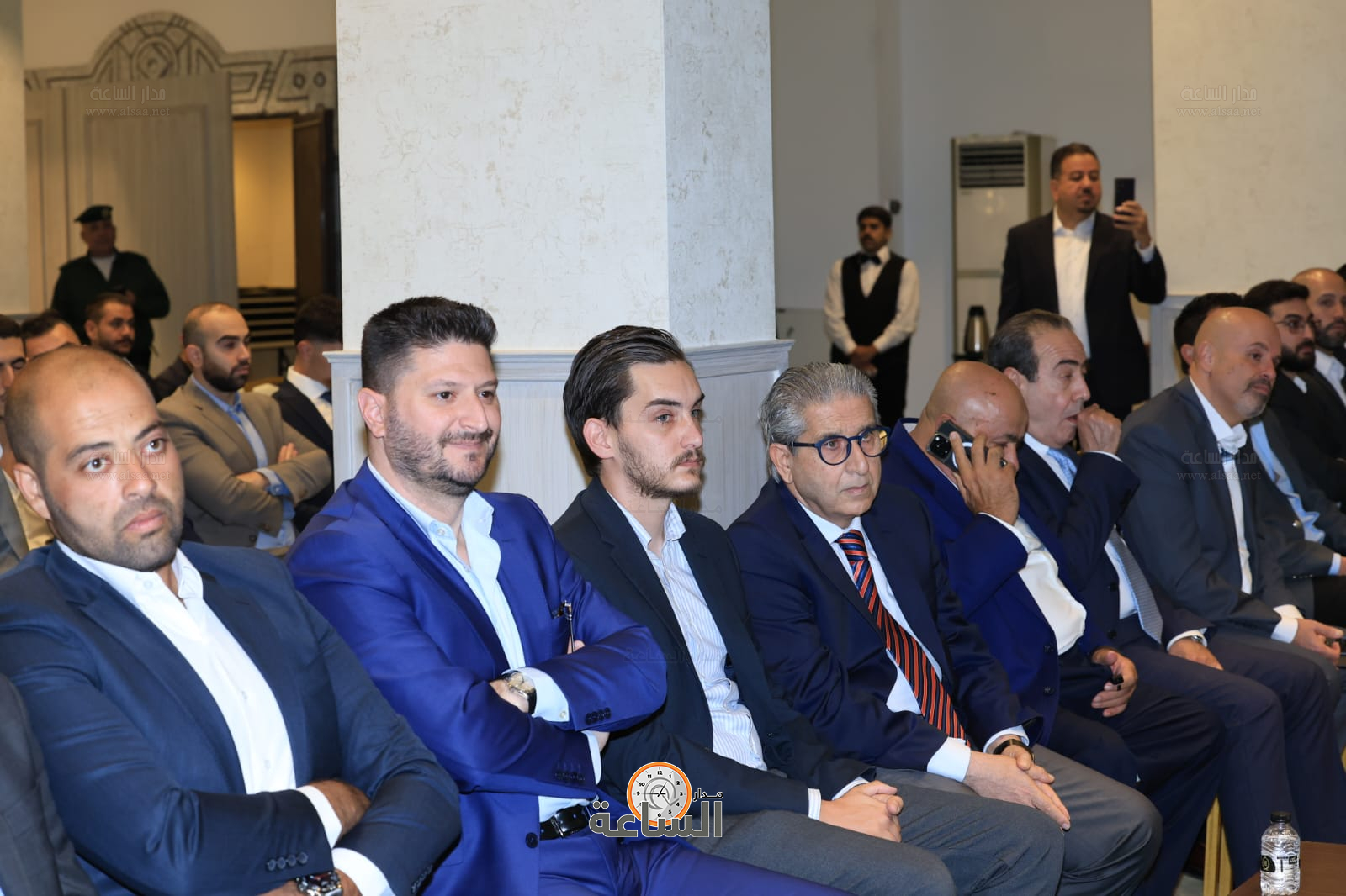 Madar Al-Saa Images 0.43852405943418615