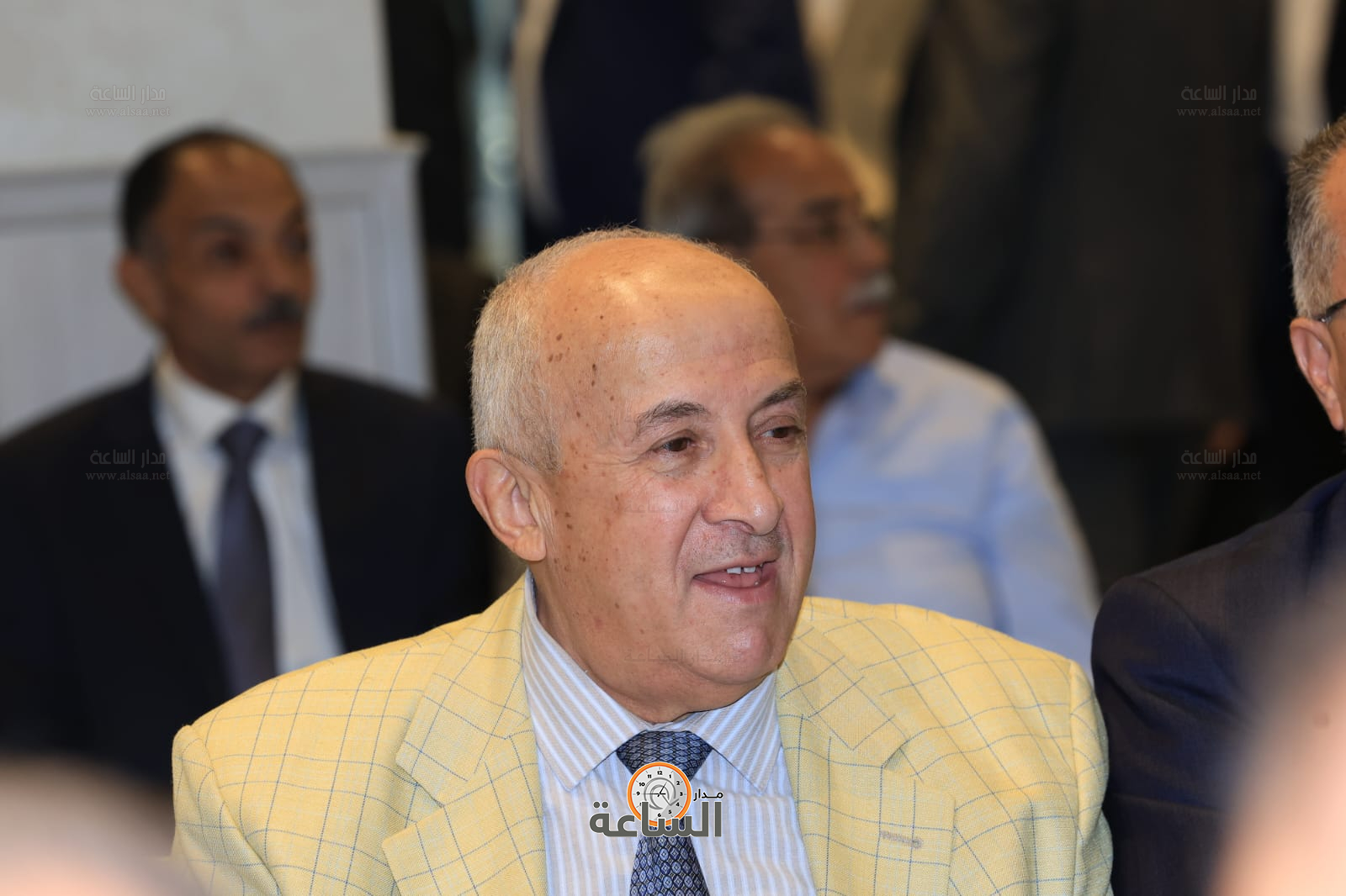 Madar Al-Saa Images 0.3841219593642192