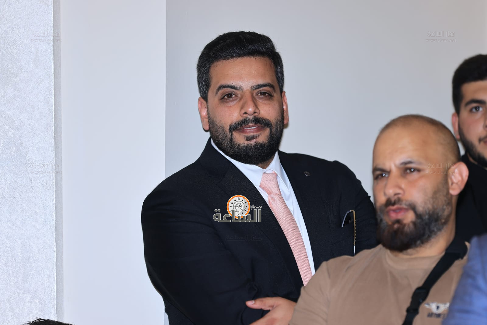 Madar Al-Saa Images 0.8400941776177011