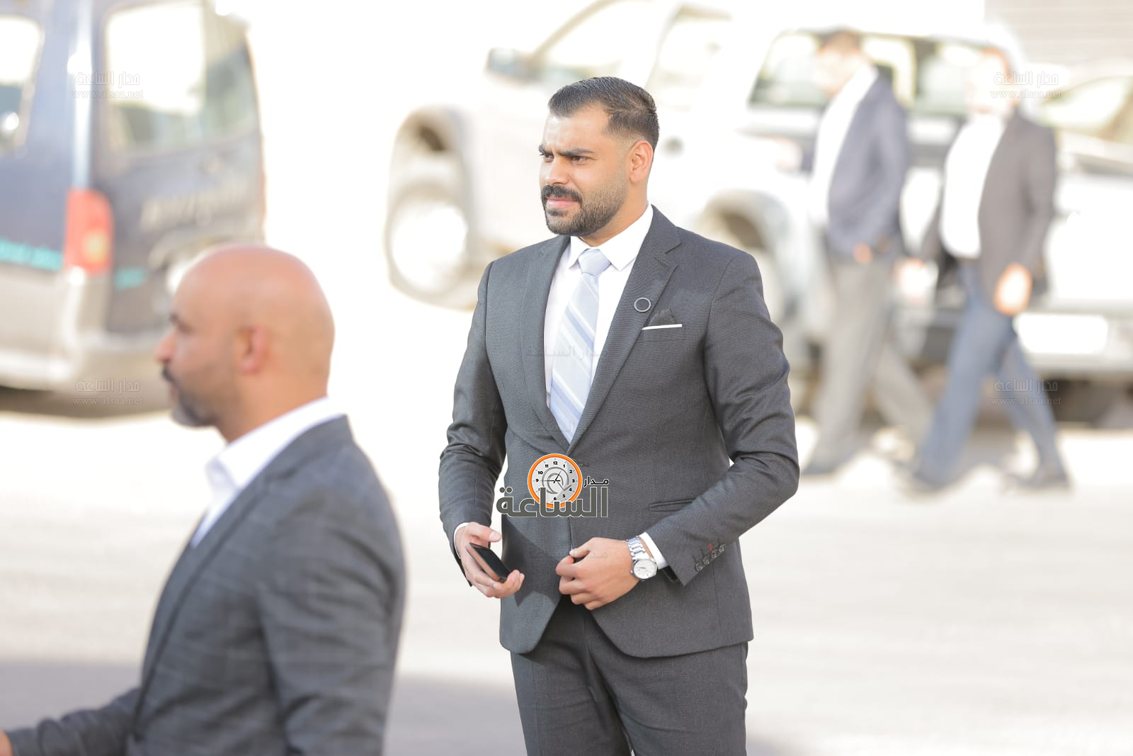 Madar Al-Saa Images 0.9421486497716497