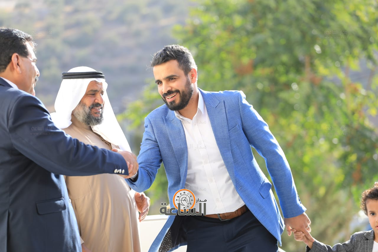 Madar Al-Saa Images 0.4490107447323526