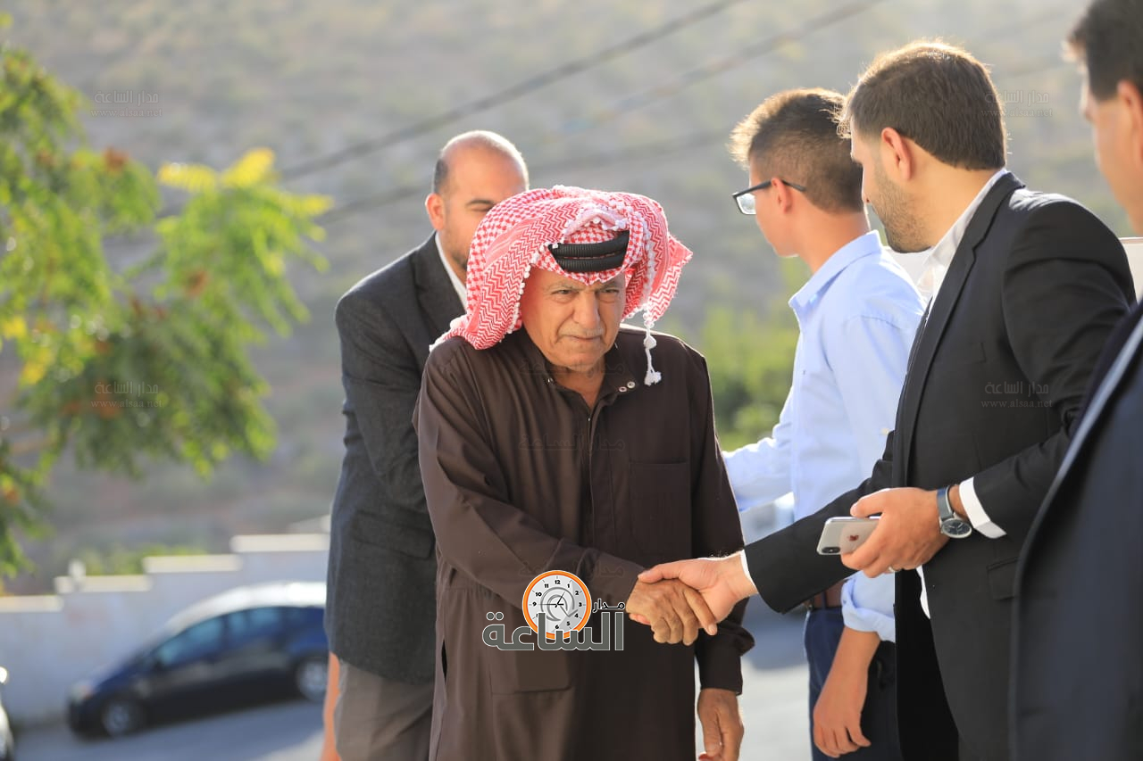 Madar Al-Saa Images 0.805795601849705