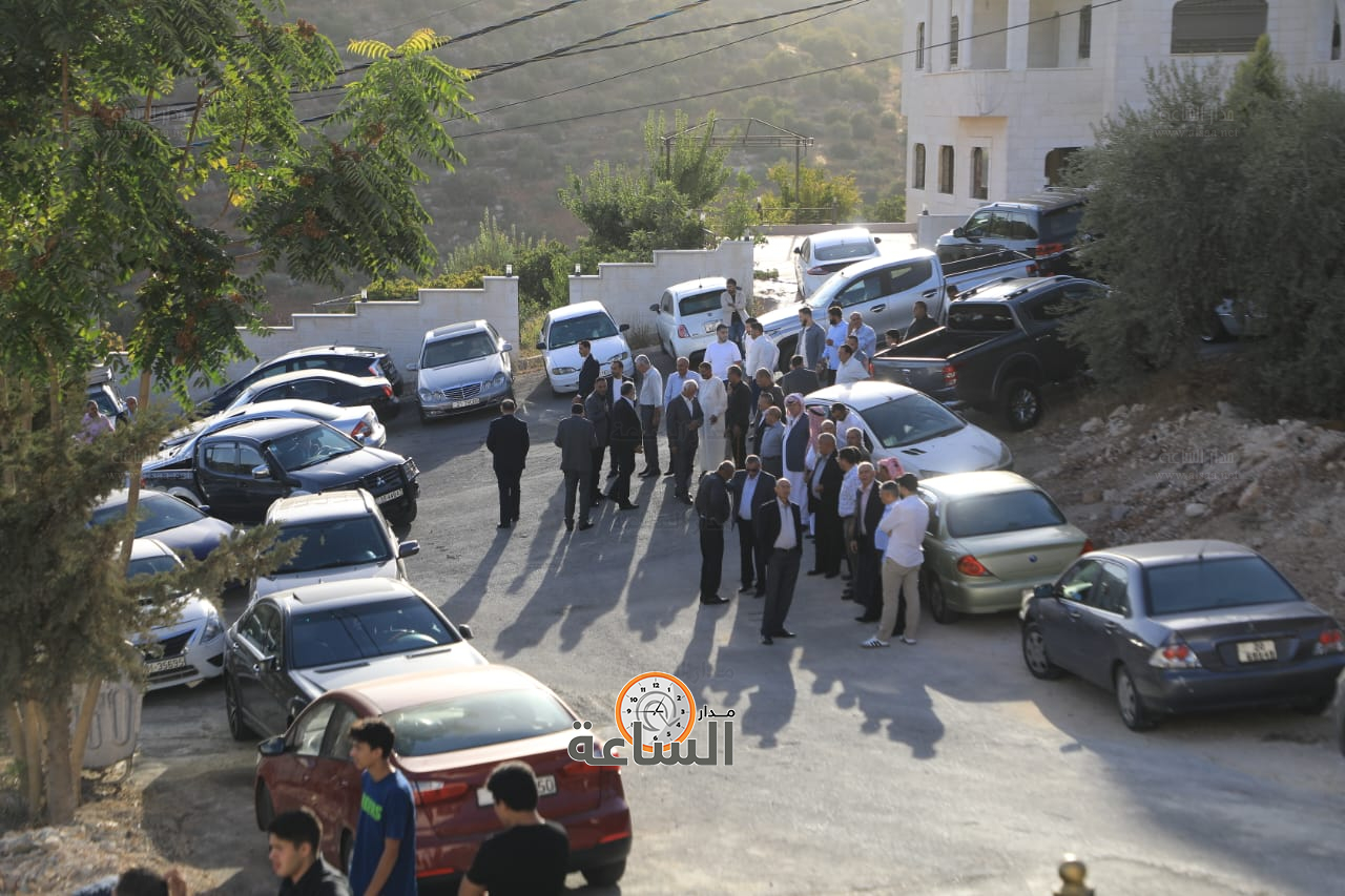 Madar Al-Saa Images 0.1789683880158902