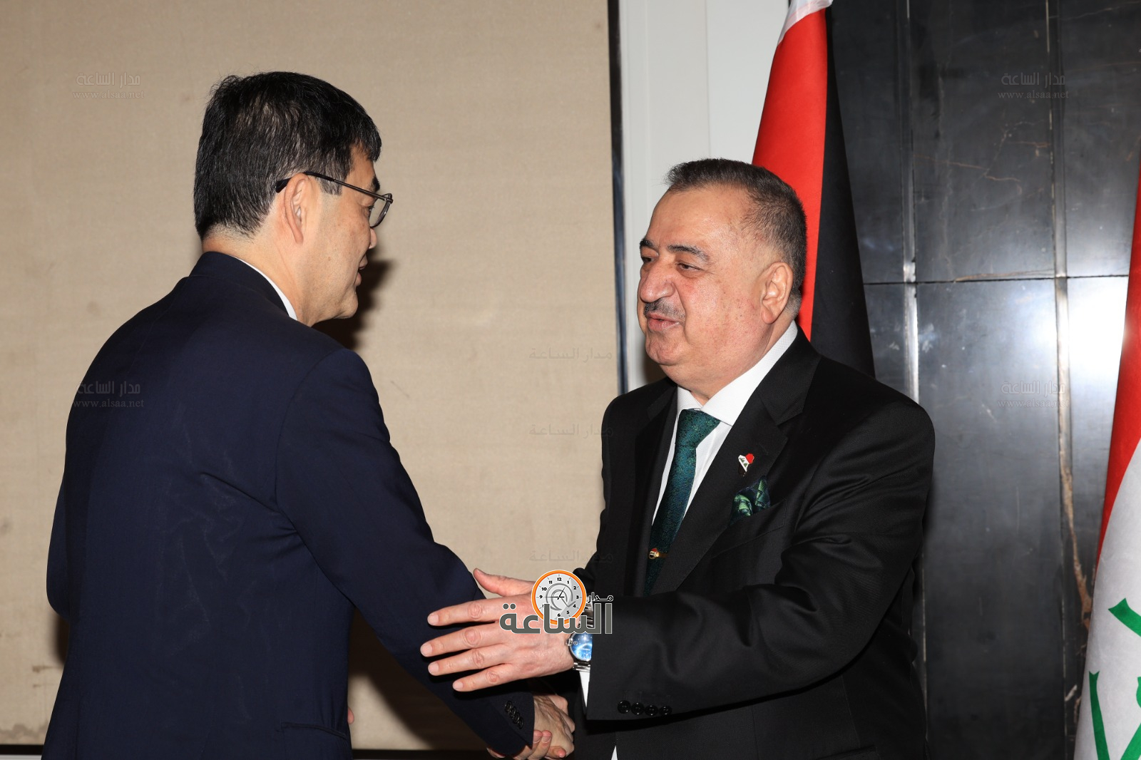 Madar Al-Saa Images 0.9685260173461687