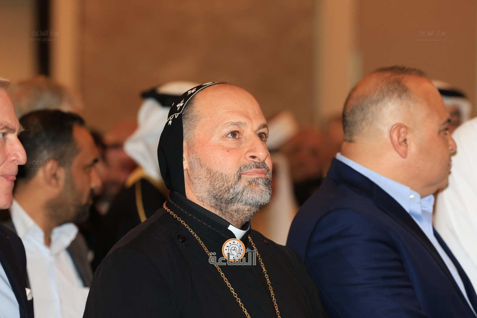 Madar Al-Saa Images 0.7372450577270127