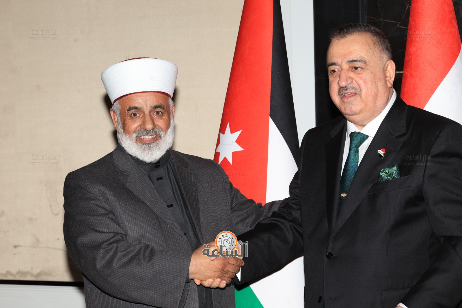 Madar Al-Saa Images 0.017073347531622263