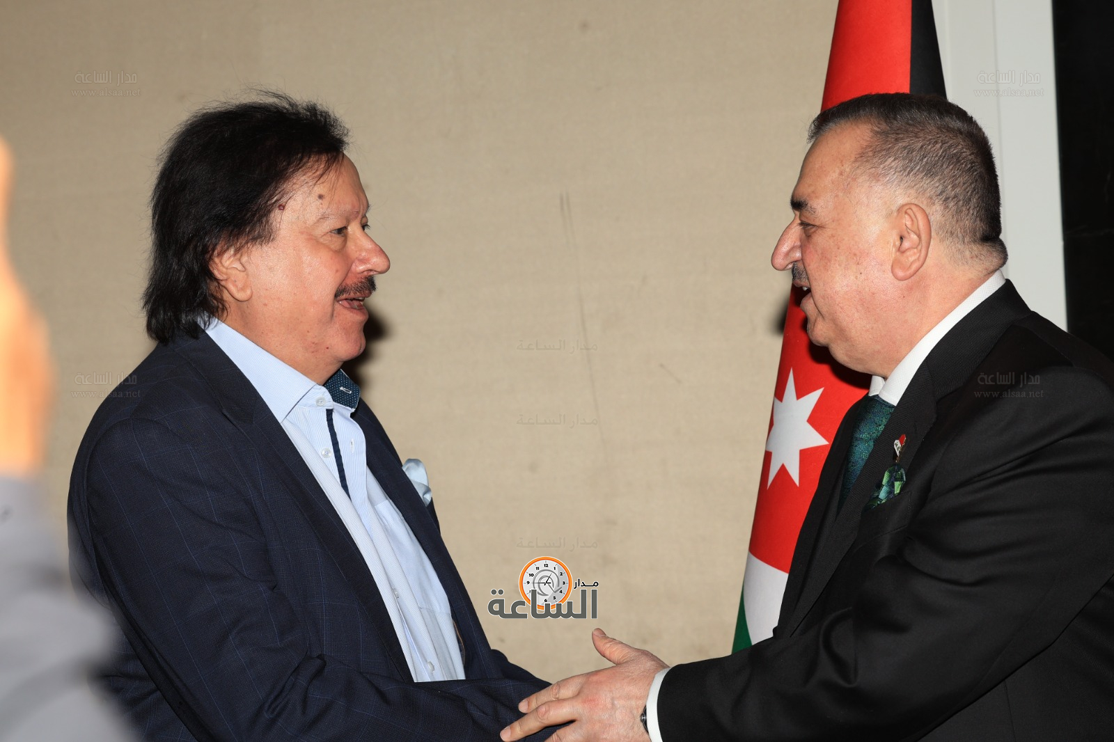 Madar Al-Saa Images 0.7399774072085629