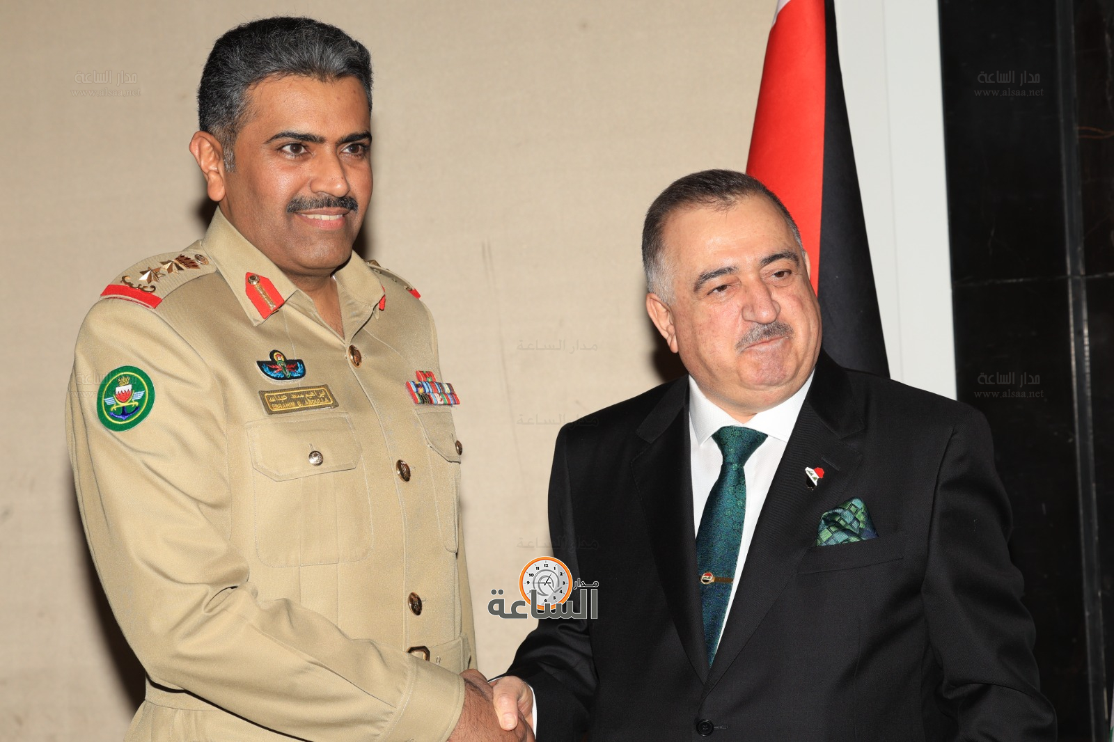 Madar Al-Saa Images 0.053963604246001995