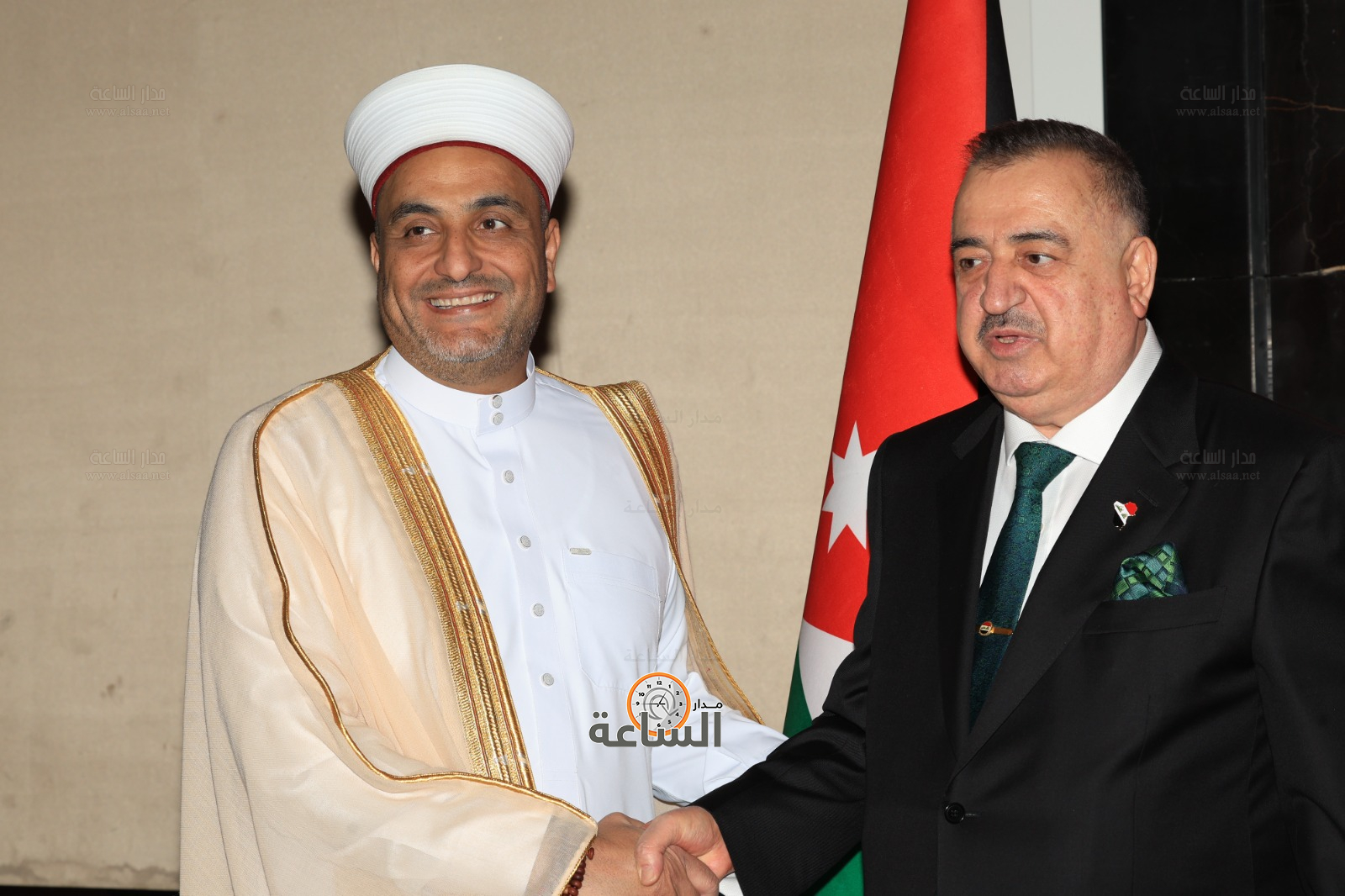 Madar Al-Saa Images 0.1751505208081181