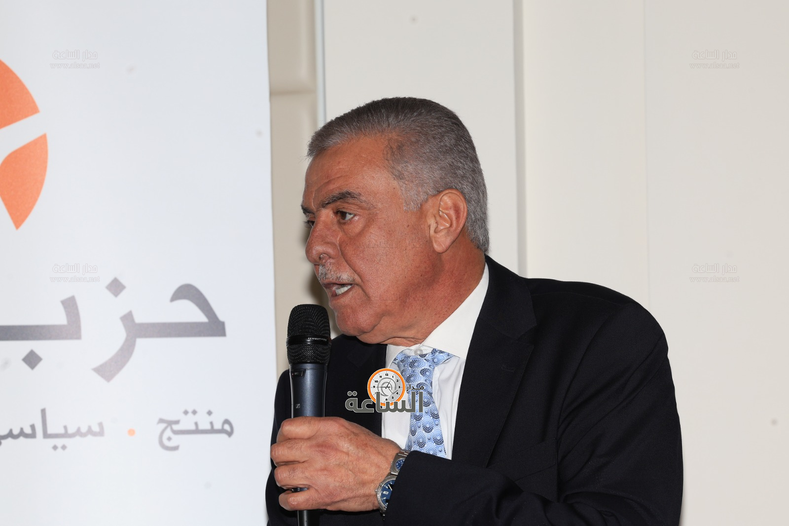 Madar Al-Saa Images 0.16971472985684521