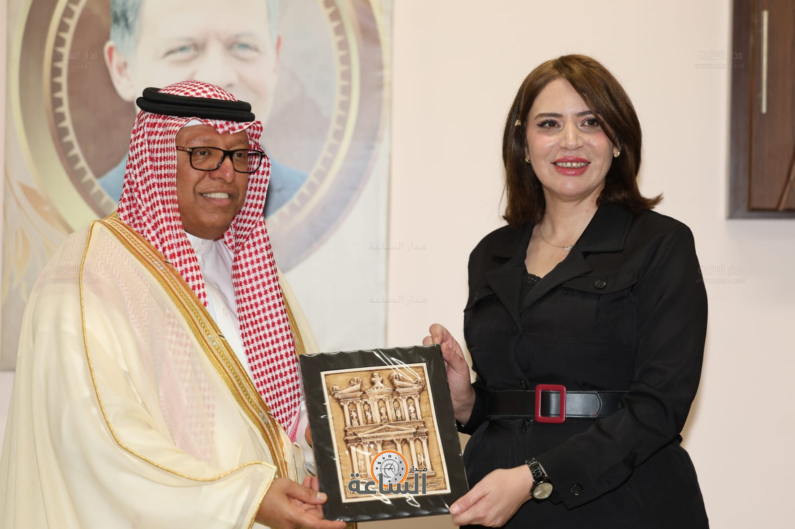 Madar Al-Saa Images 0.7532701674677937