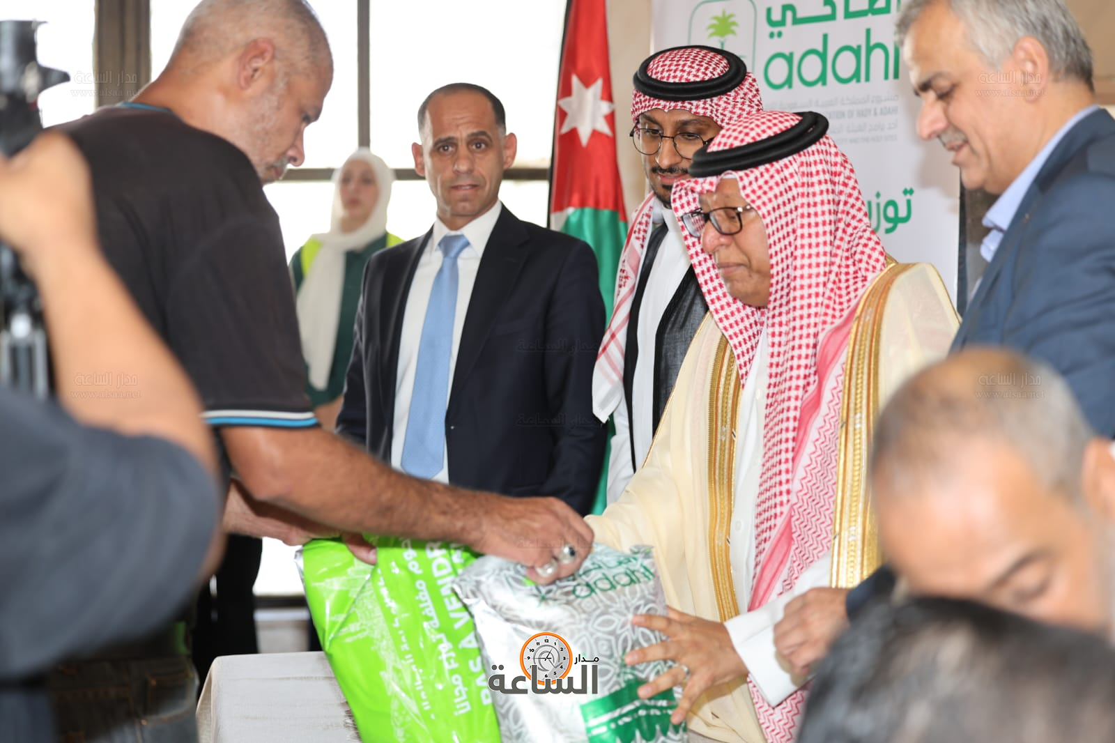 Madar Al-Saa Images 0.9914827267157628