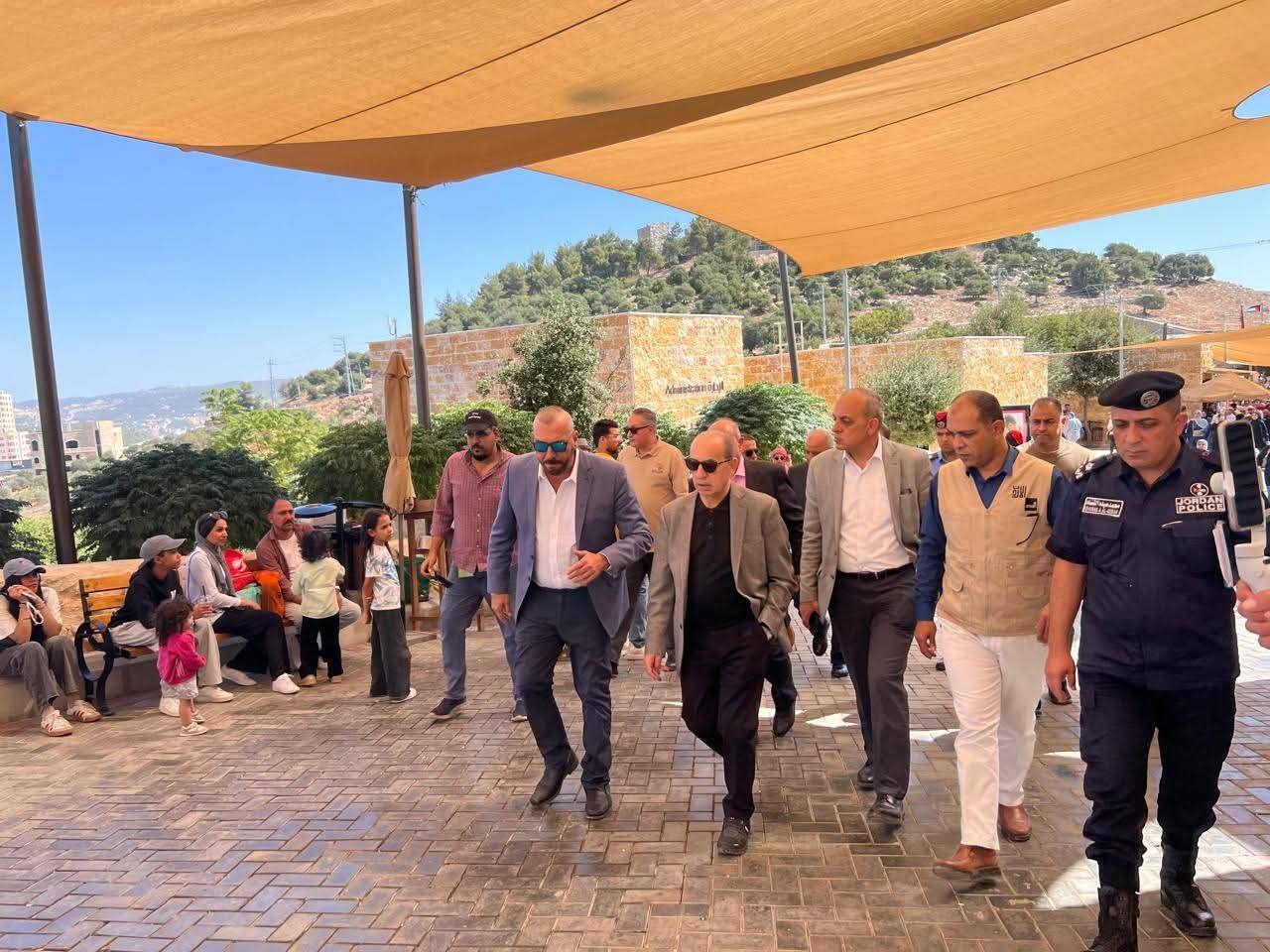 Madar Al-Saa Images 0.756411942298756