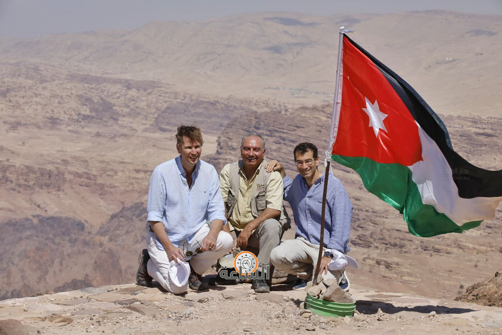 Madar Al-Saa Images 0.41852042391338407